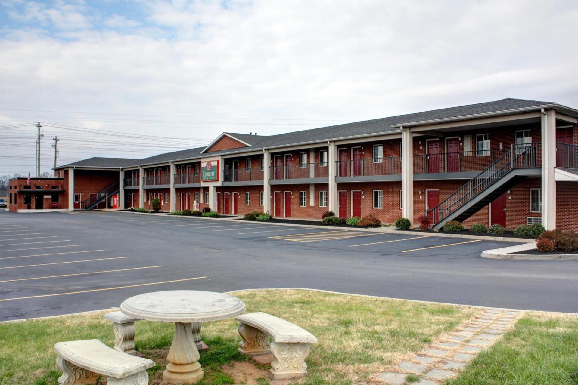 Luxbury Inn & Suites photo 27