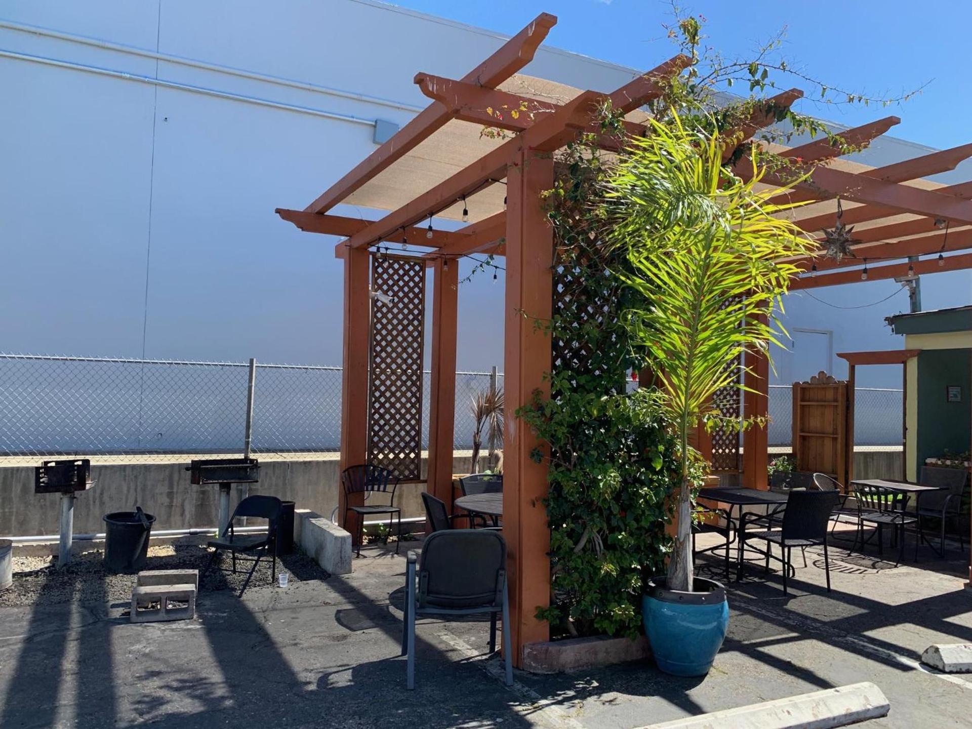Sandyland Reef Inn photo 19