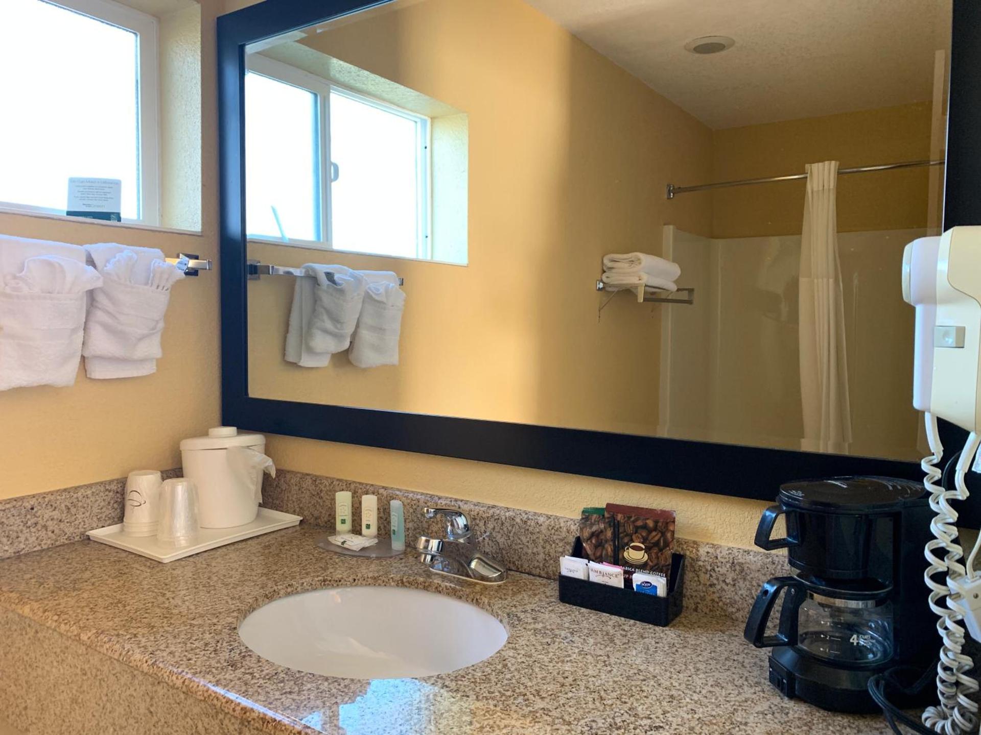 Quality Inn Ukiah photo 19
