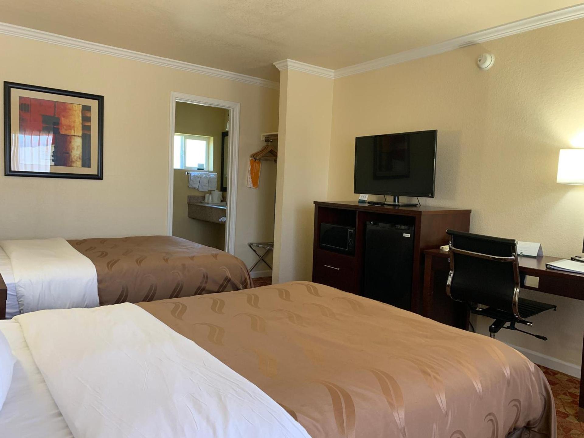 Quality Inn Ukiah photo 13