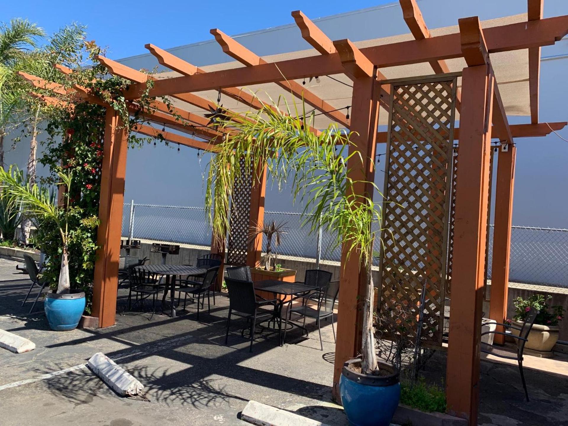 Sandyland Reef Inn photo 17
