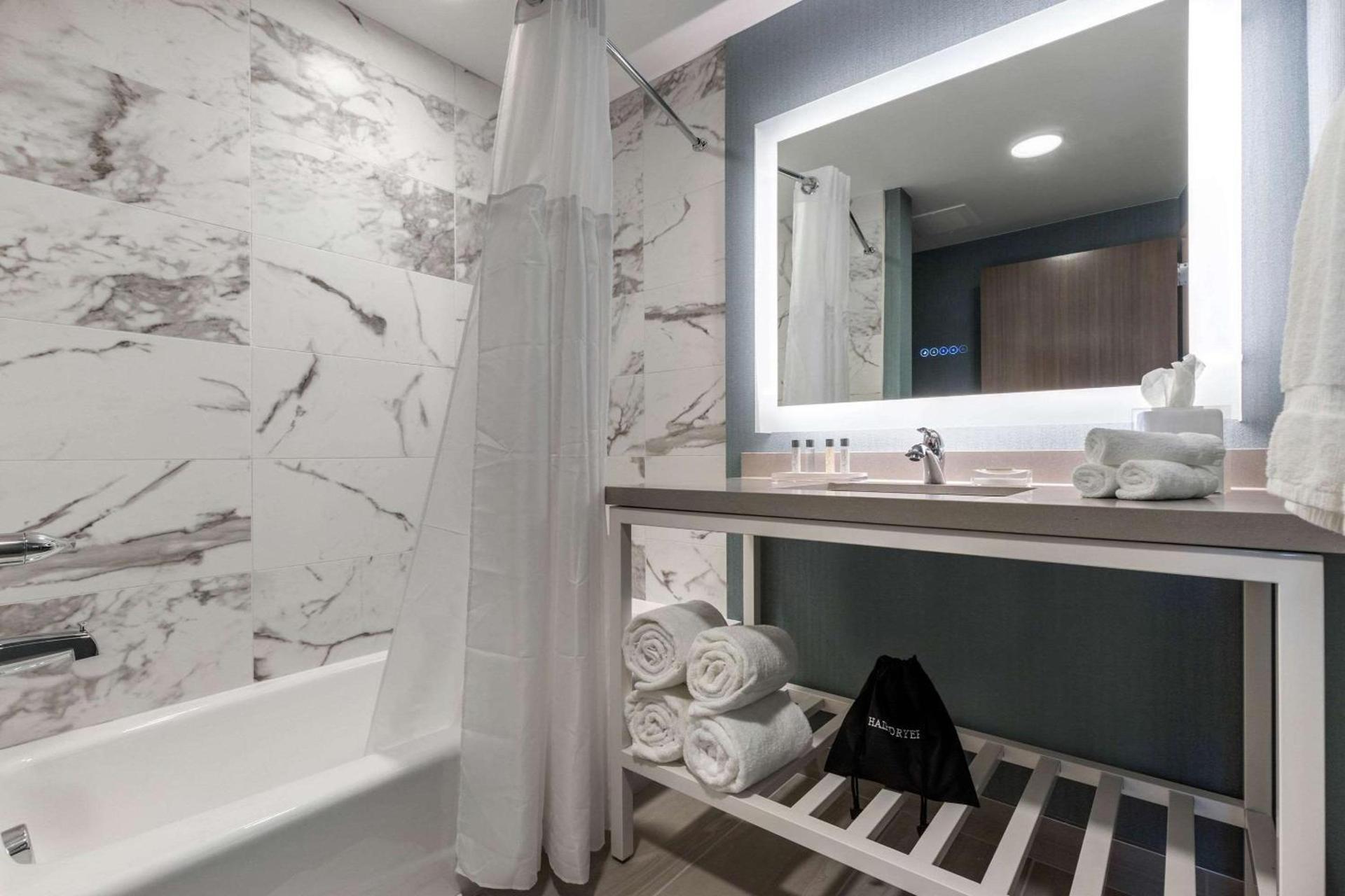 Cambria Hotel West Orange photo 88