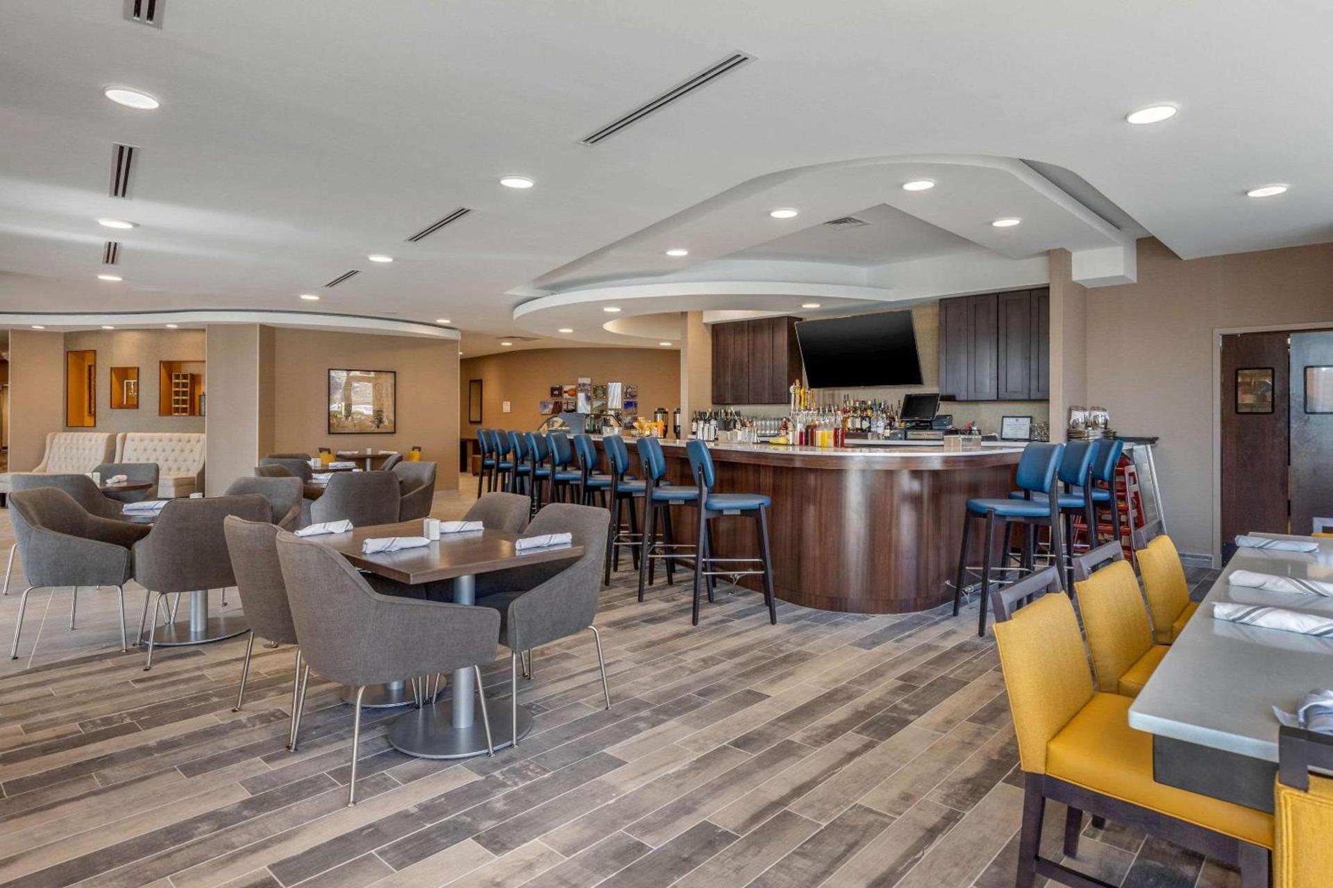 Cambria Hotel West Orange photo 68