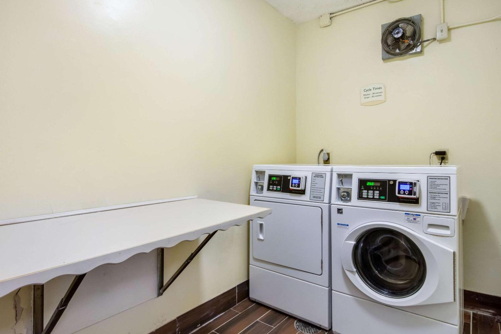 Comfort Inn Roswell-Dunwoody photo 32