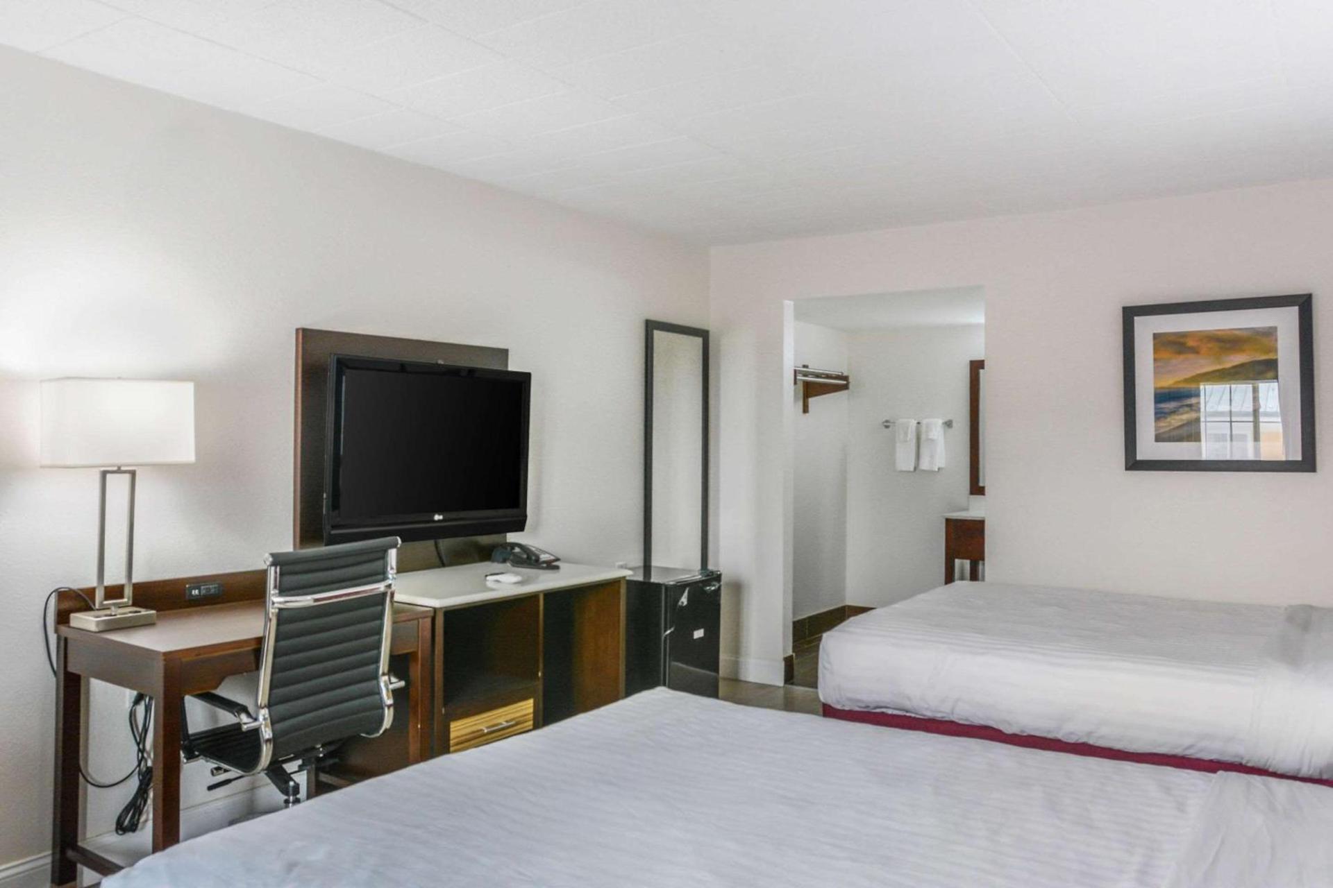 Rodeway Inn Milford photo 18