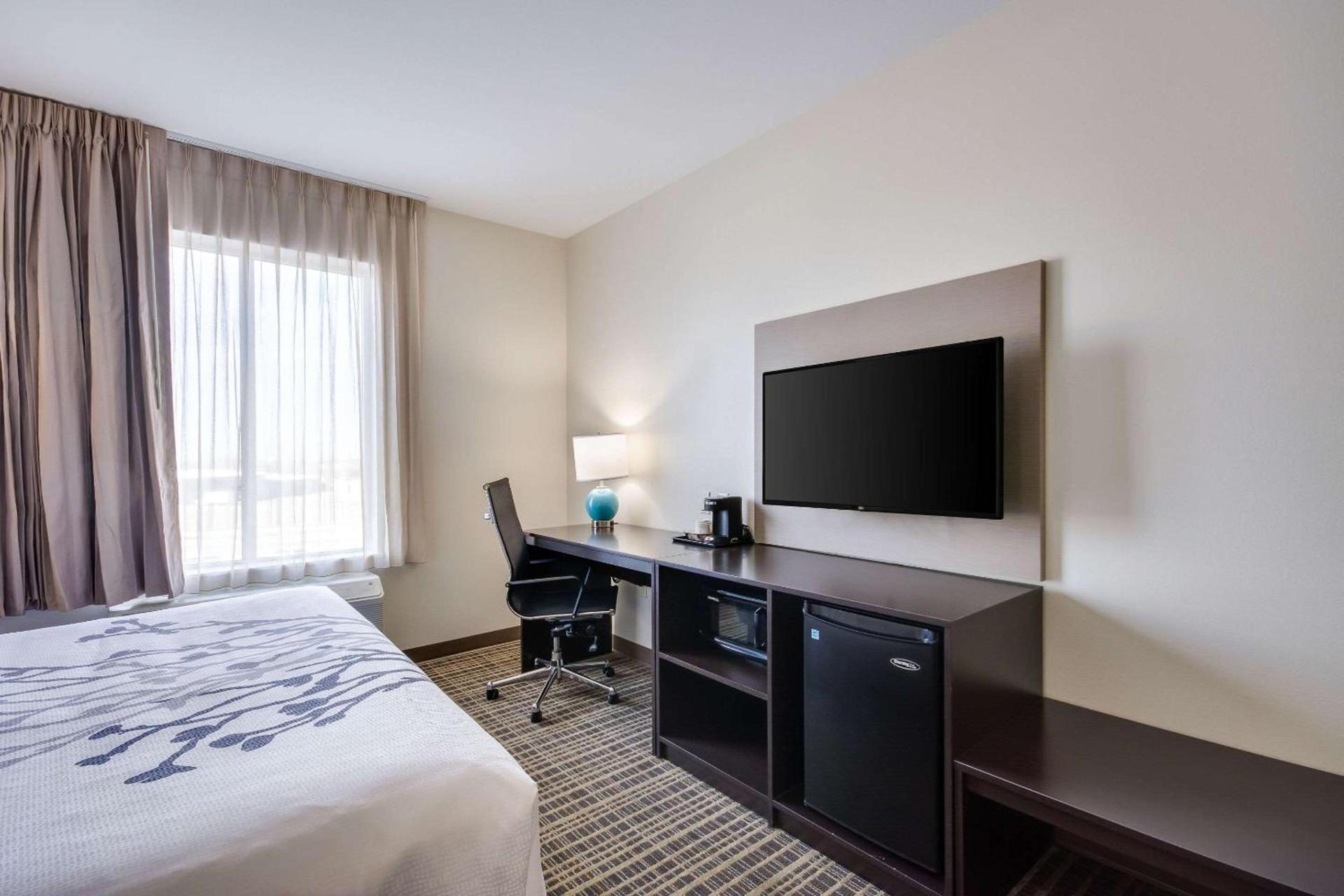 Sleep Inn & Suites Yukon Oklahoma City photo 37