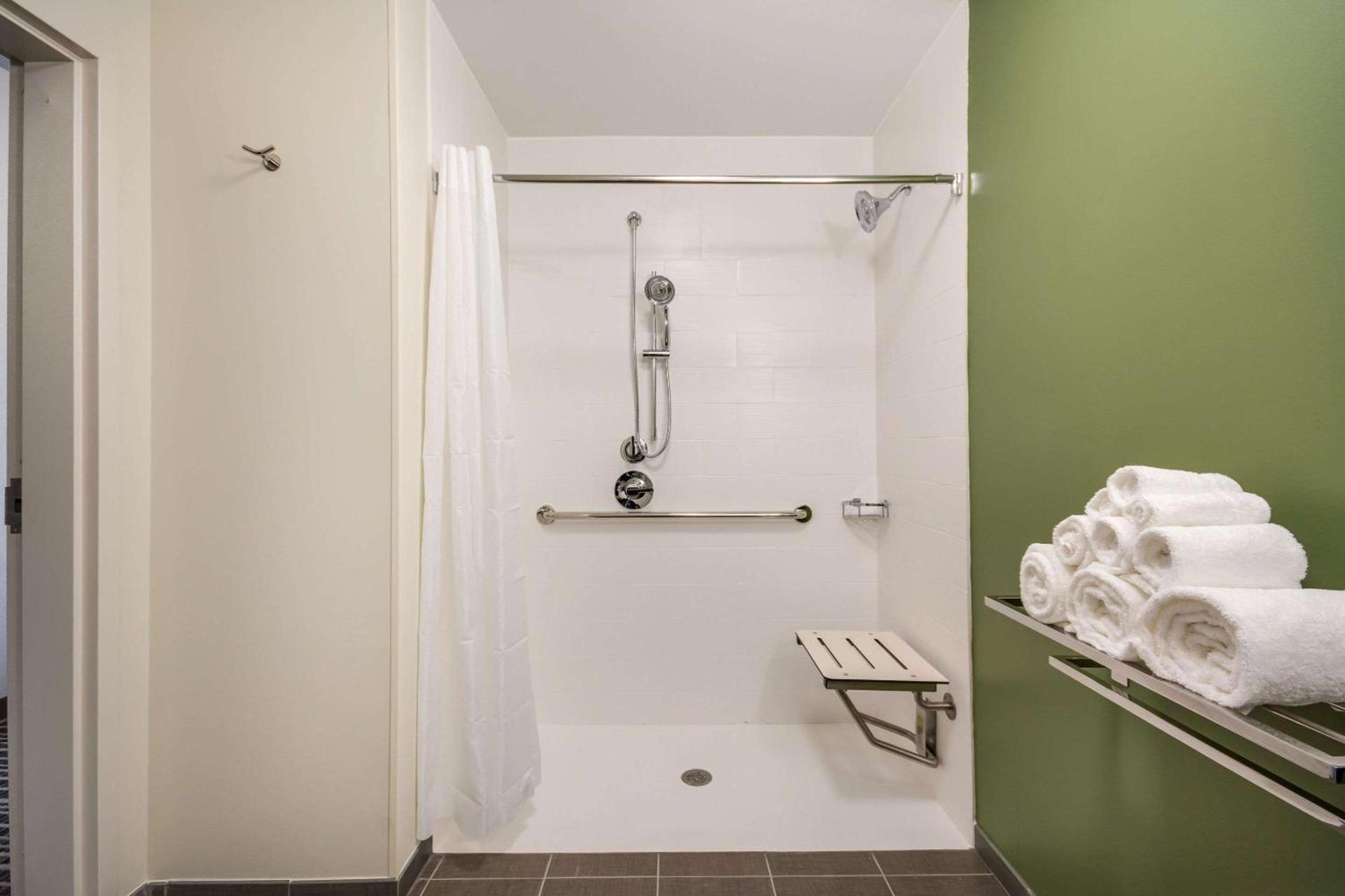 Sleep Inn & Suites Yukon Oklahoma City photo 22