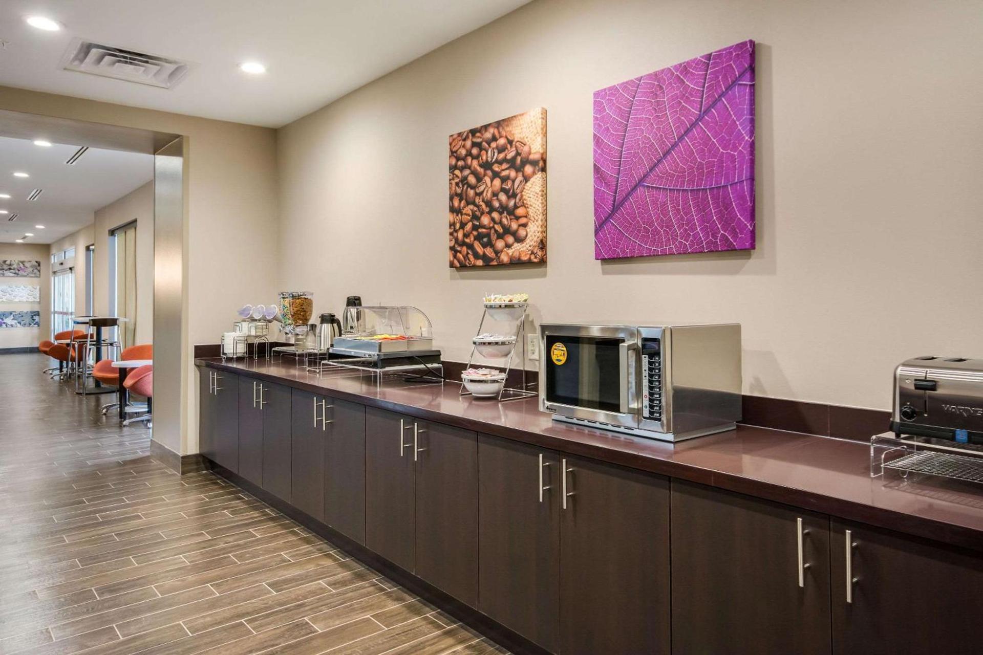 Sleep Inn & Suites Yukon Oklahoma City photo 44