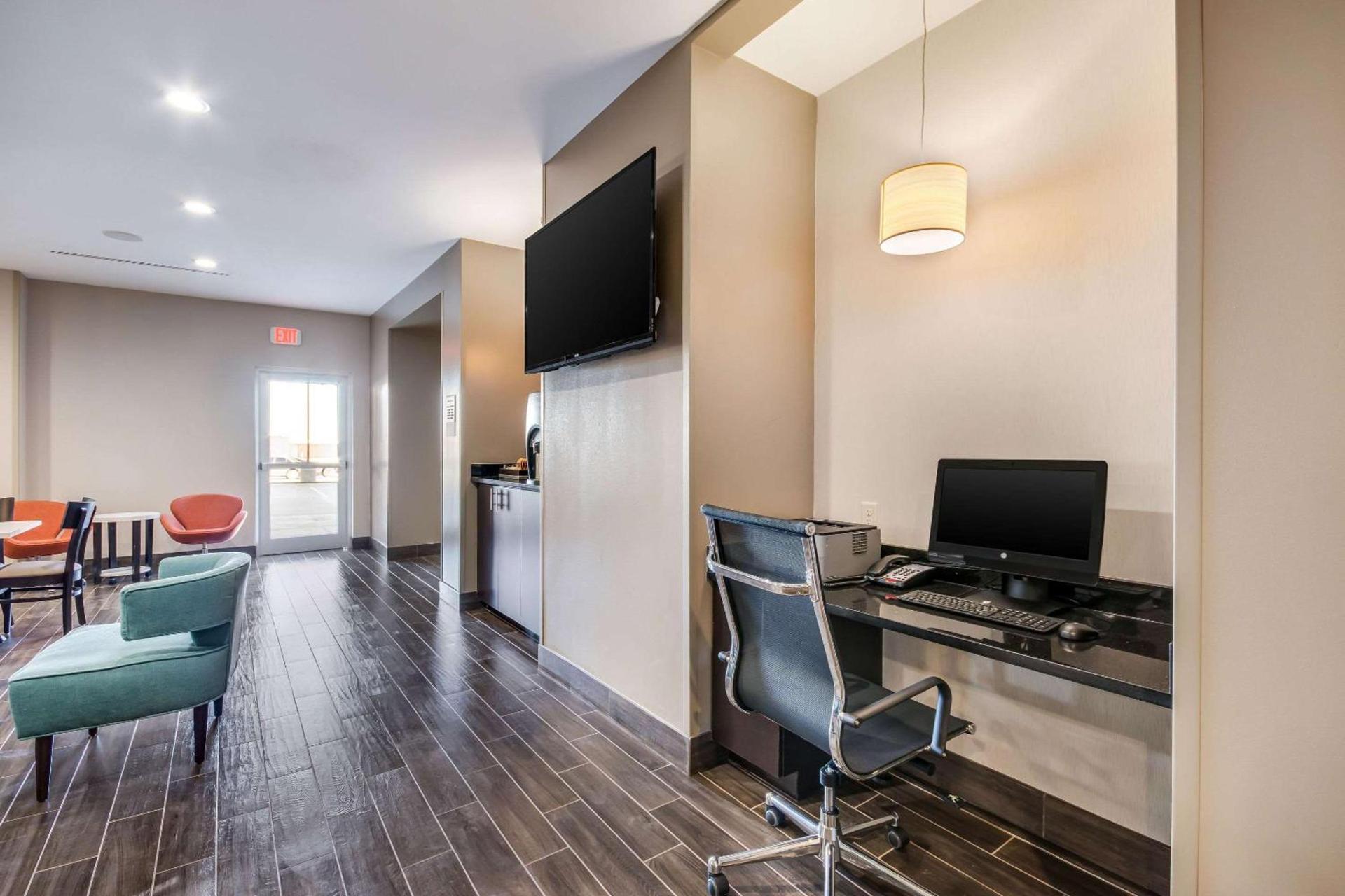 Sleep Inn & Suites Yukon Oklahoma City photo 42