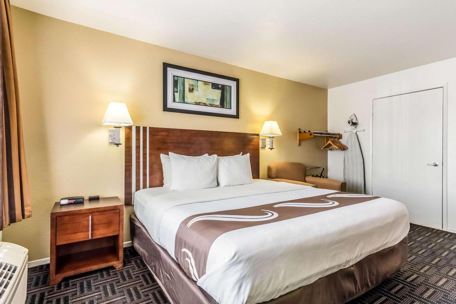 Quality Inn Fresno Near University photo 28
