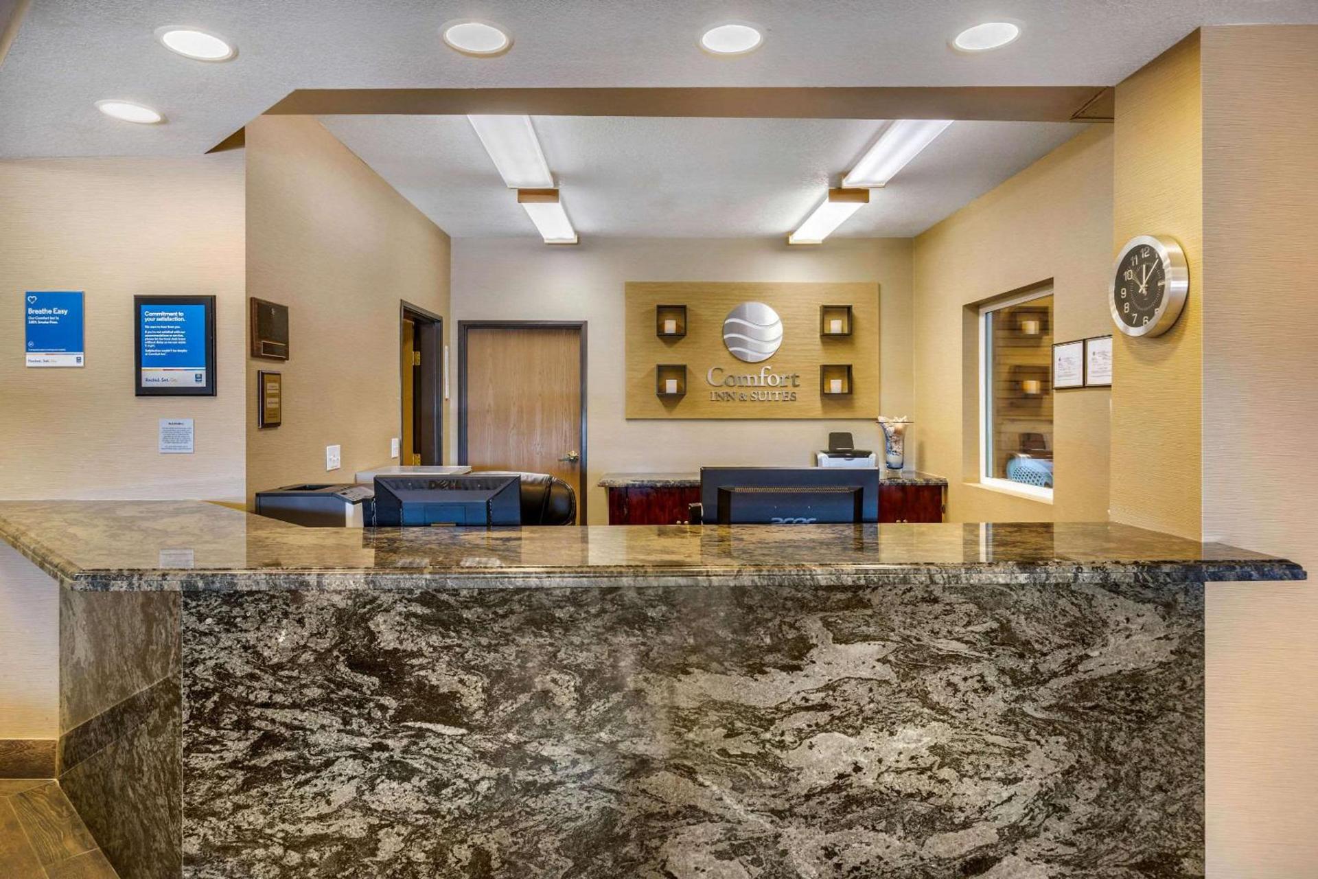 Comfort Inn & Suites Murrieta Temecula Wine Country photo 7