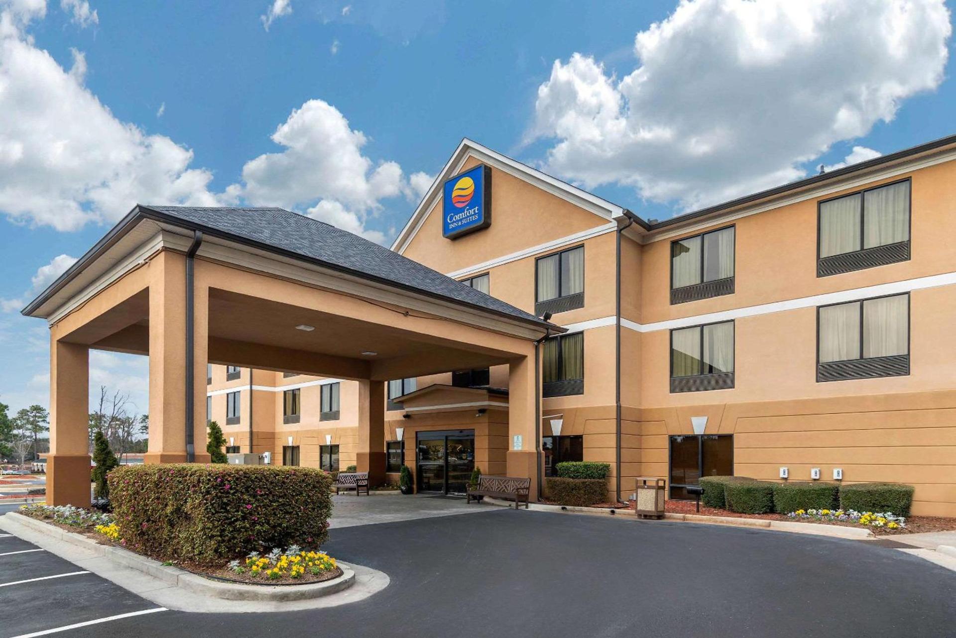 Comfort Inn & Suites Peachtree Corners - Norcross photo 1