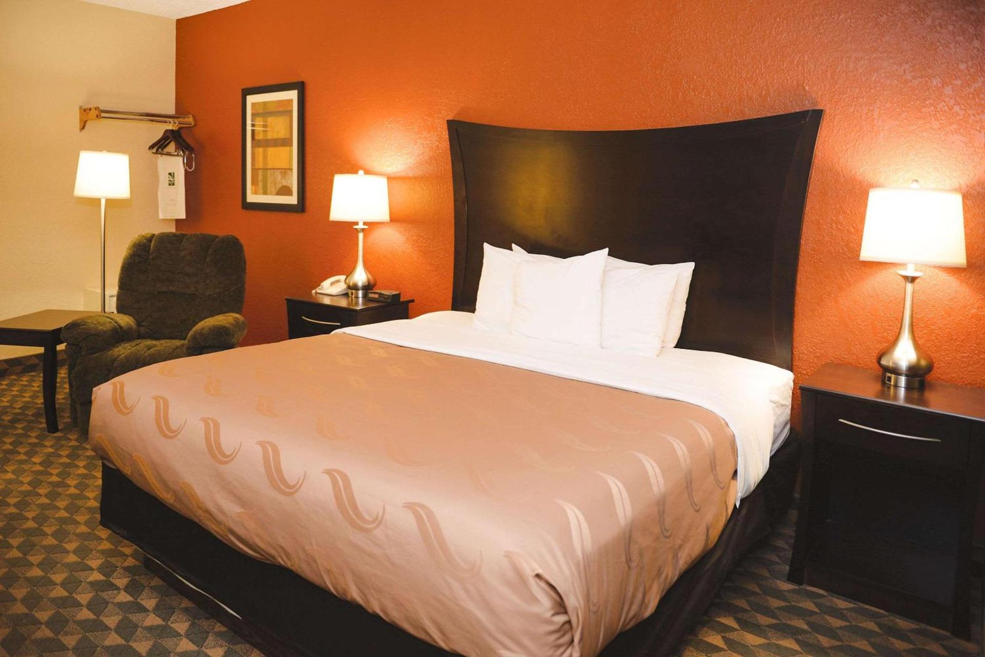 Quality Inn & Suites Ames Conference Center Near ISU Campus photo 41