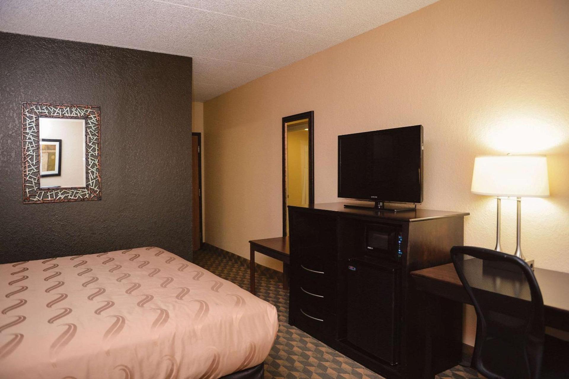 Quality Inn & Suites Ames Conference Center Near ISU Campus photo 39