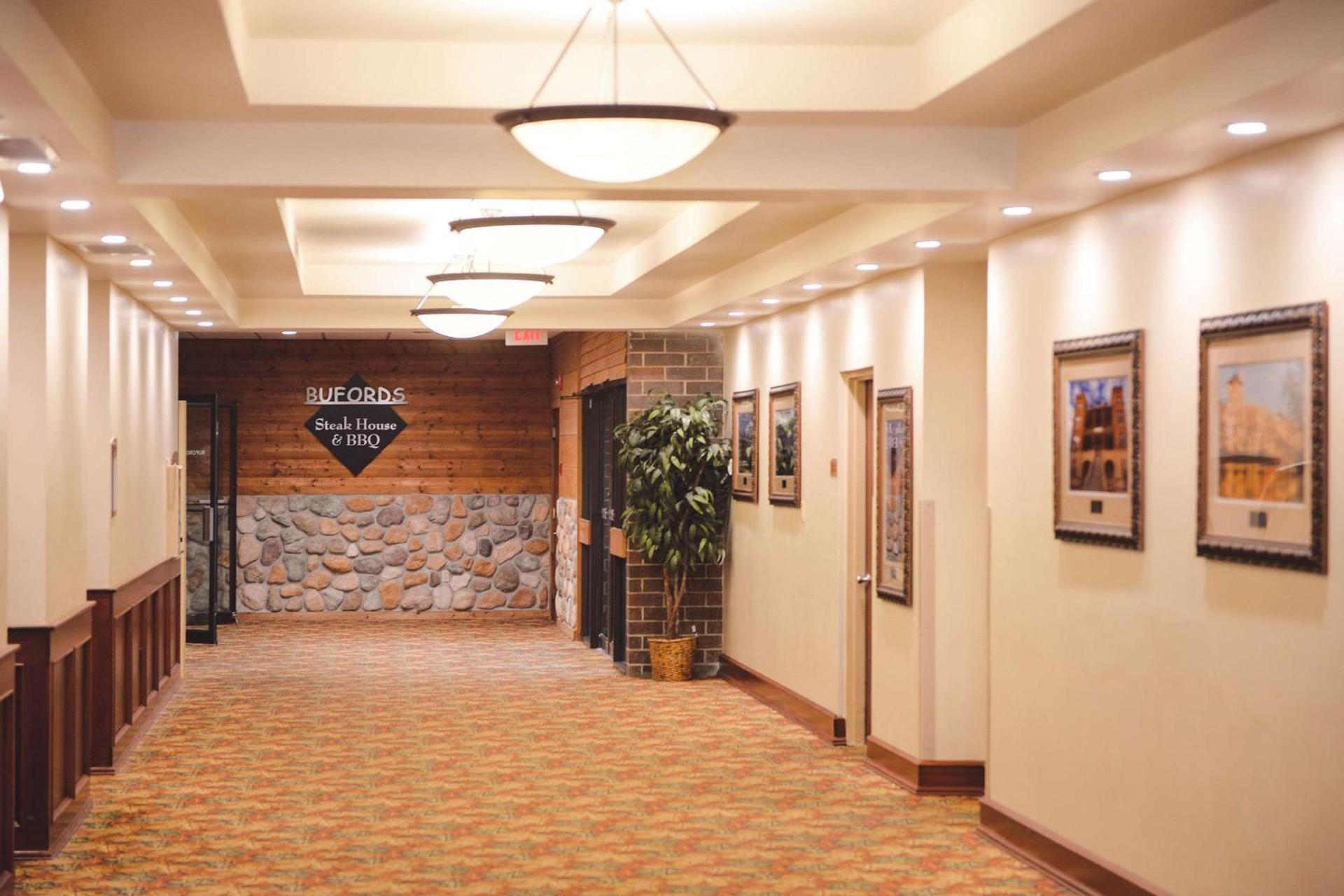 Quality Inn & Suites Ames Conference Center Near ISU Campus photo 29