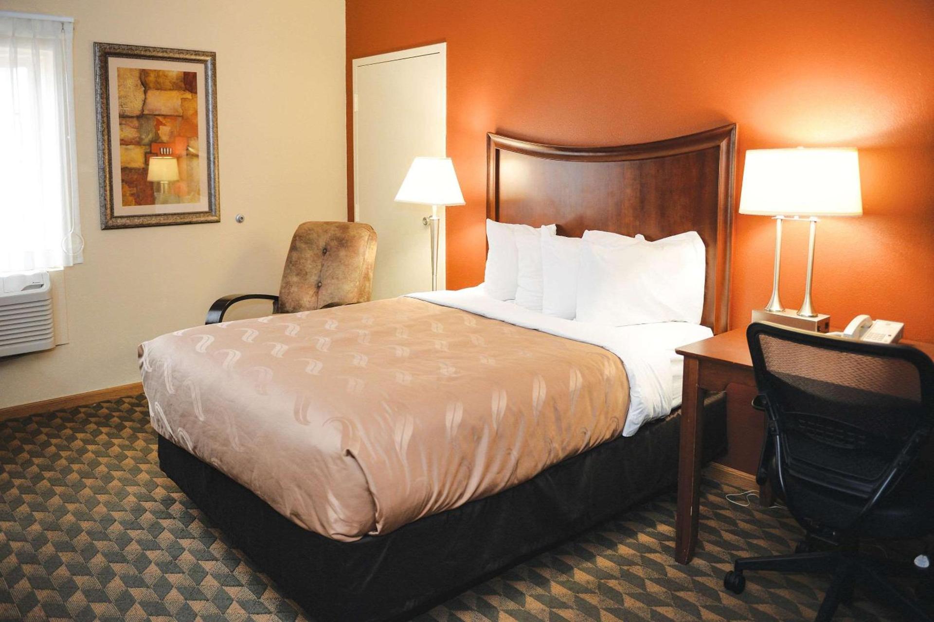 Quality Inn & Suites Ames Conference Center Near ISU Campus photo 13