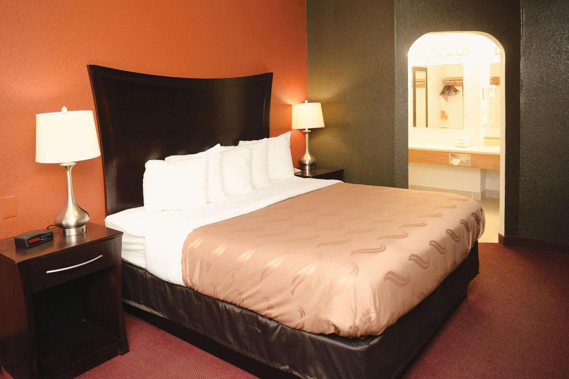 Quality Inn & Suites Ames Conference Center Near ISU Campus photo 3
