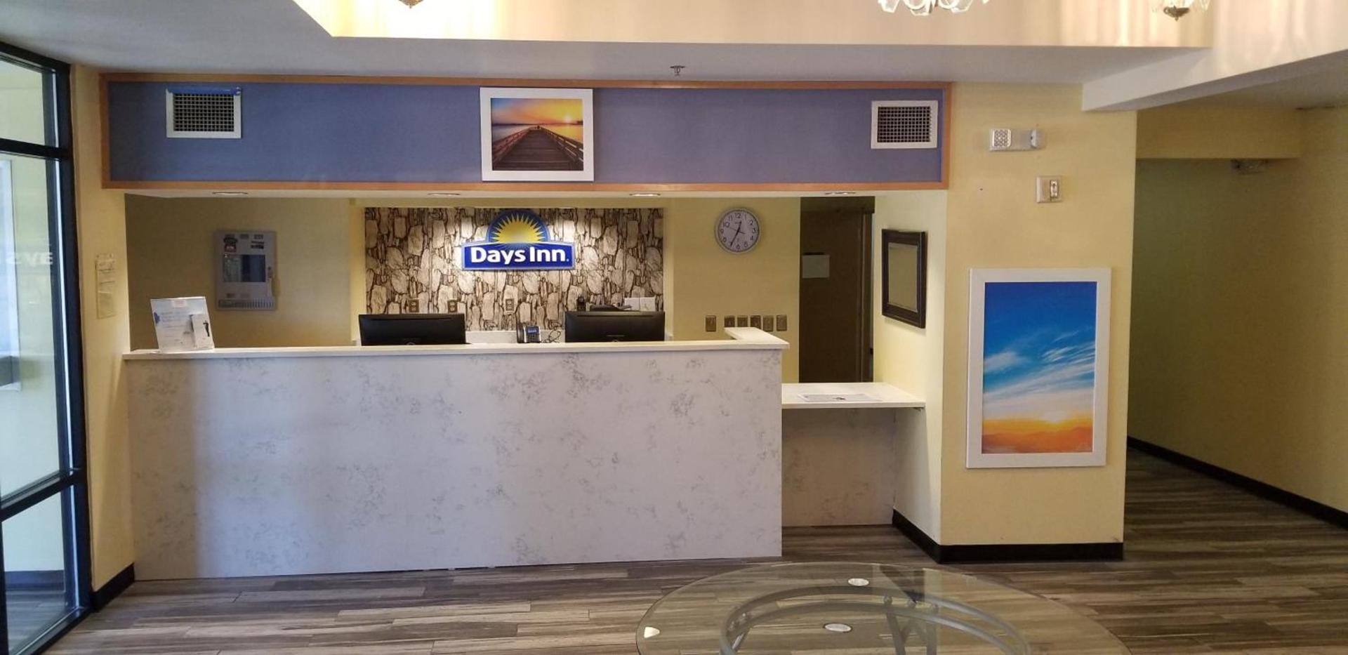 Days Inn by Wyndham Macon I-75 North photo 14