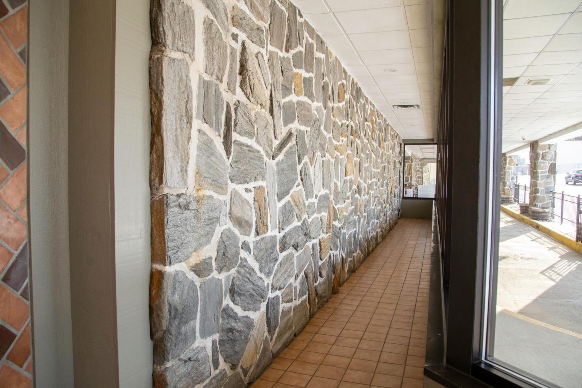 The Stables Inn & Suites photo 16