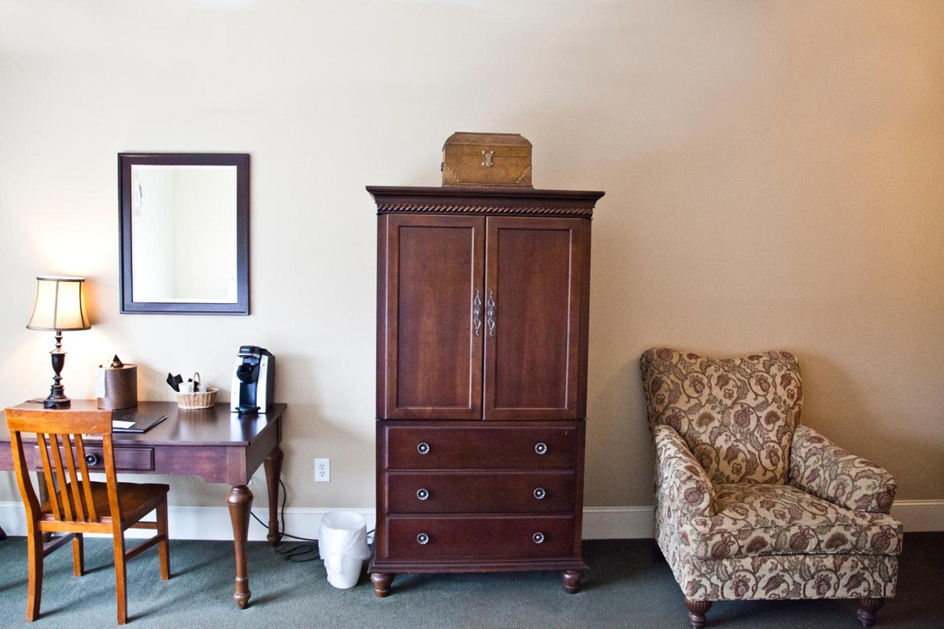 Inn at Crestwood photo 13