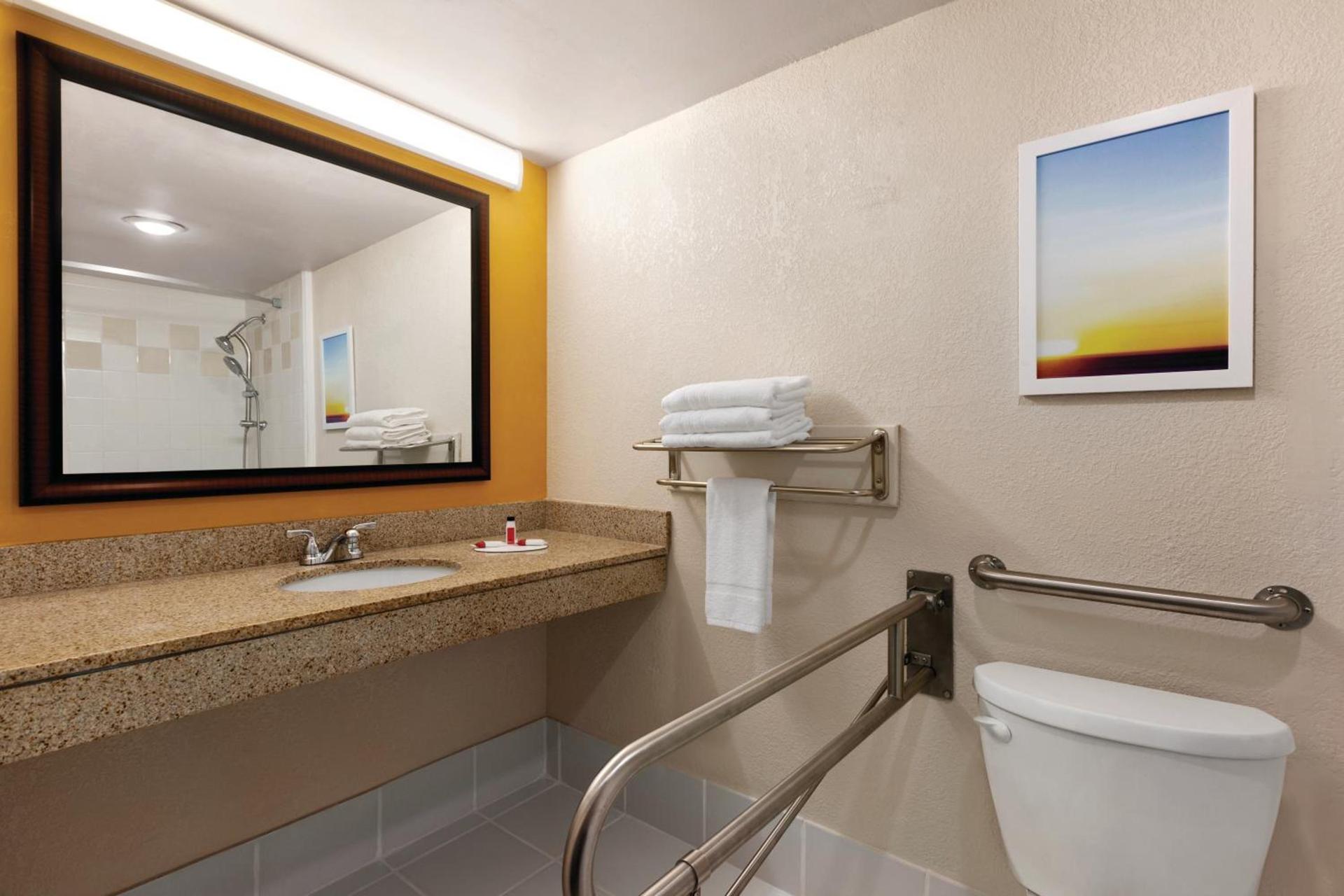 enVision Hotel Miami International Airport photo 36