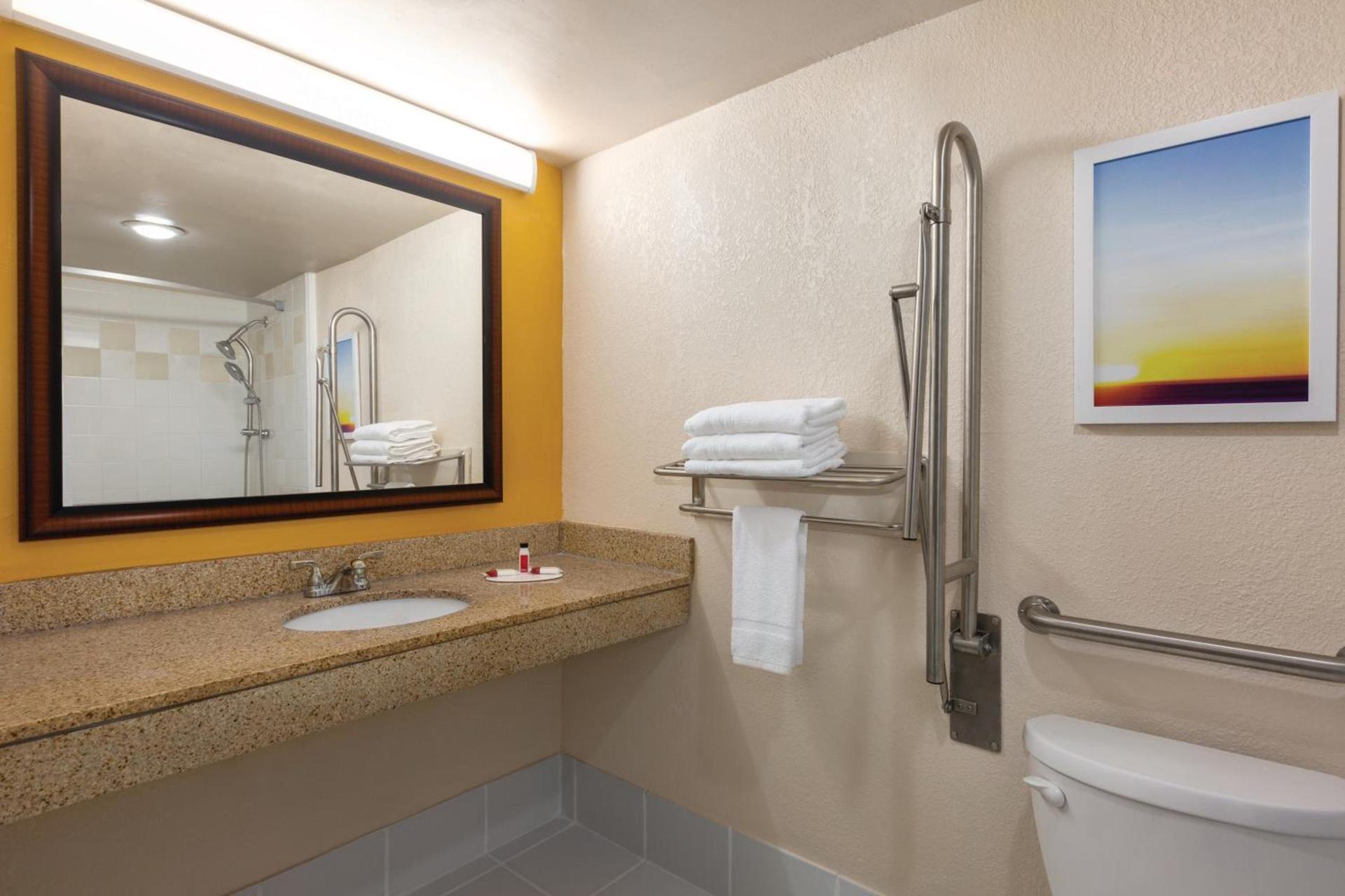 enVision Hotel Miami International Airport photo 37