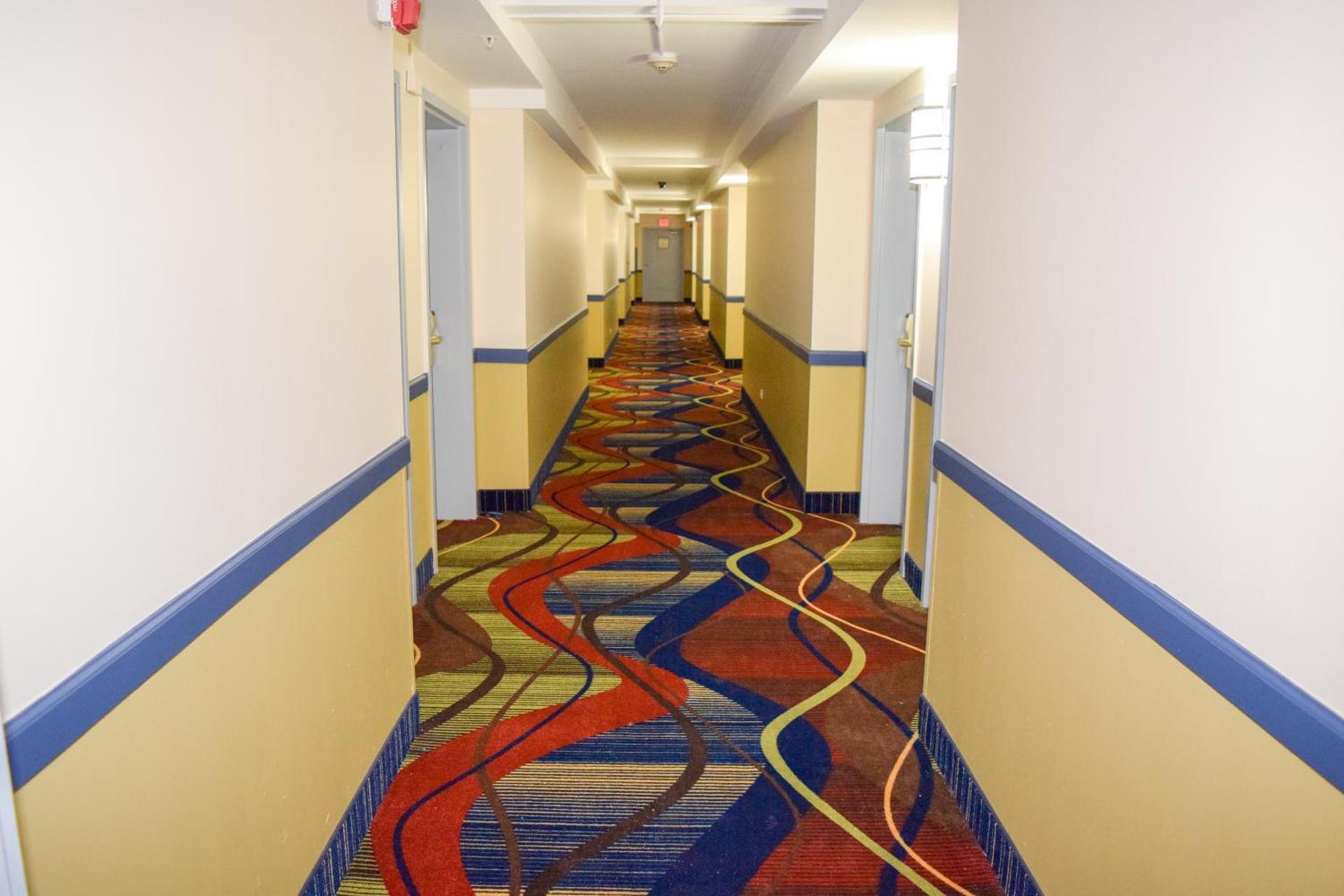 Baymont by Wyndham - Chicago - Addison - O'Hare photo 35