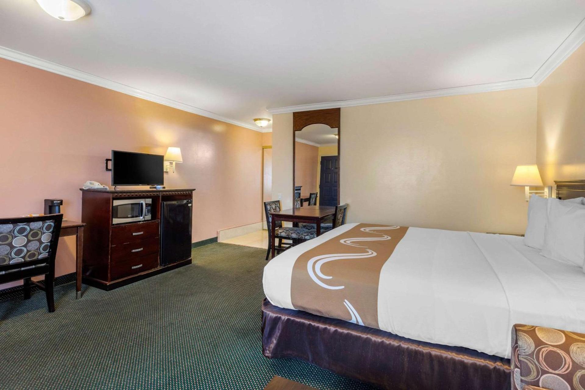 Quality Inn - Torrance Lomita photo 11