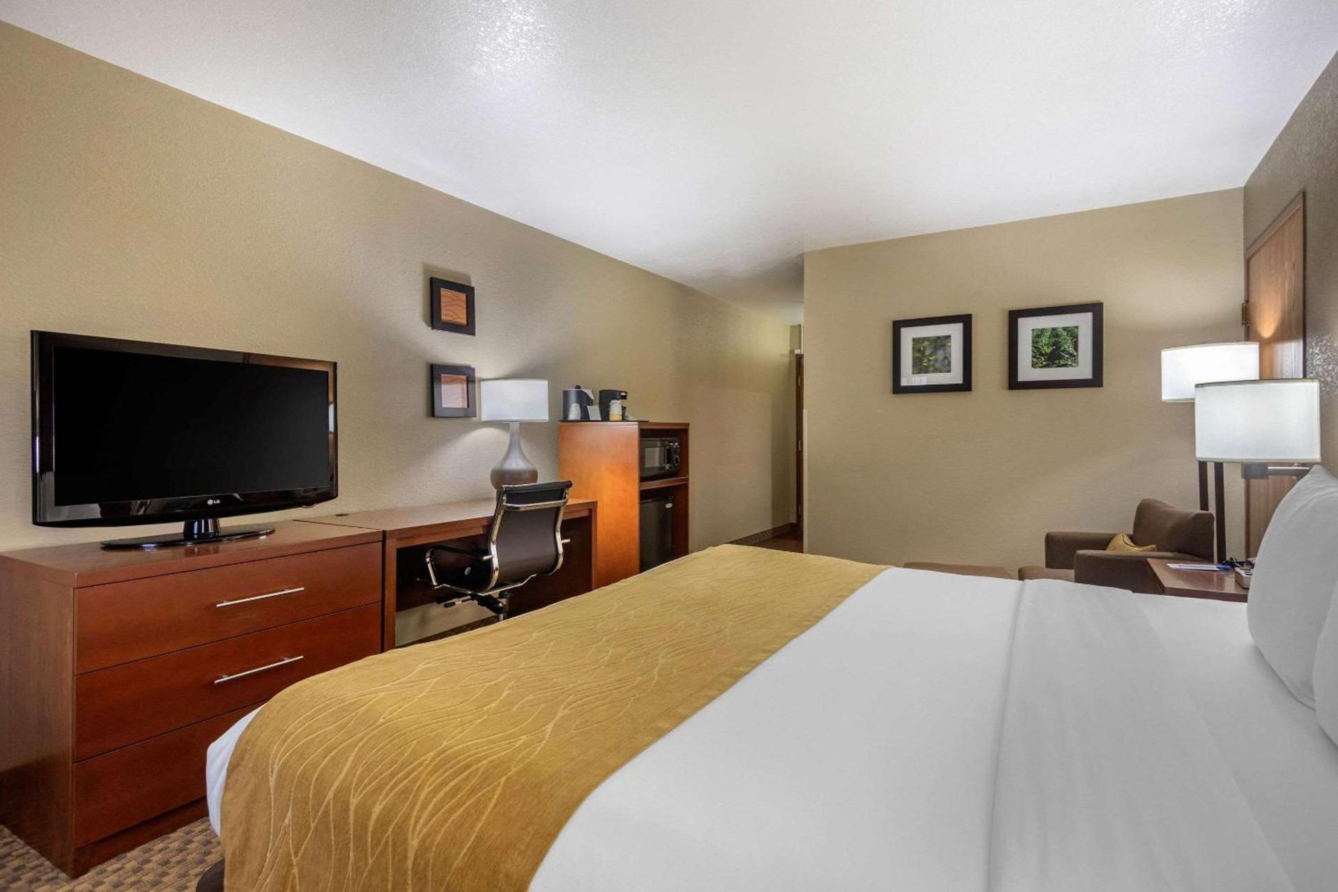 Comfort Inn & Suites Springfield I-44 photo 8
