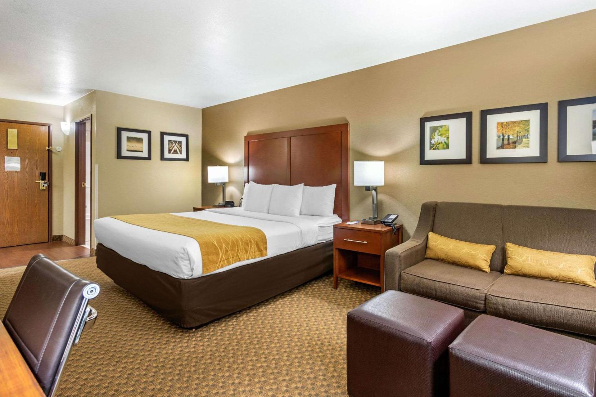 Comfort Inn & Suites Springfield I-44 photo 18