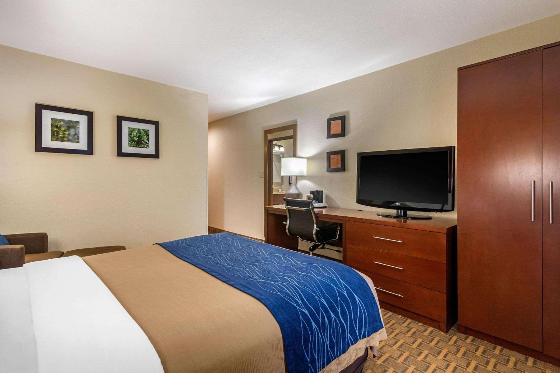 Comfort Inn & Suites Springfield I-44 photo 24