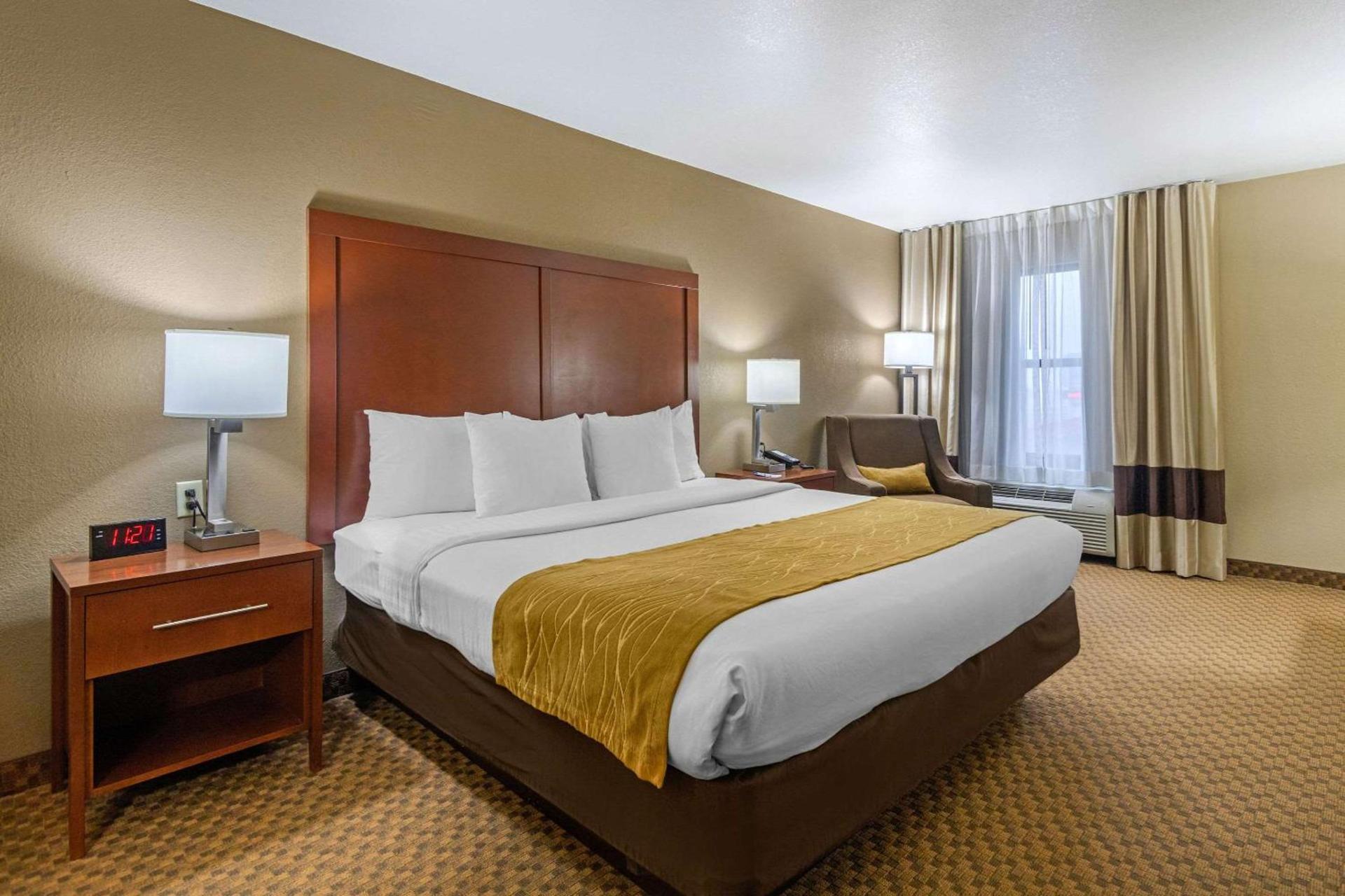 Comfort Inn & Suites Springfield I-44 photo 12