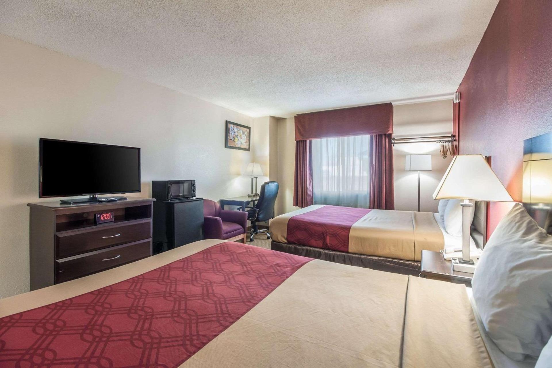 Econo Lodge Lexington photo 13