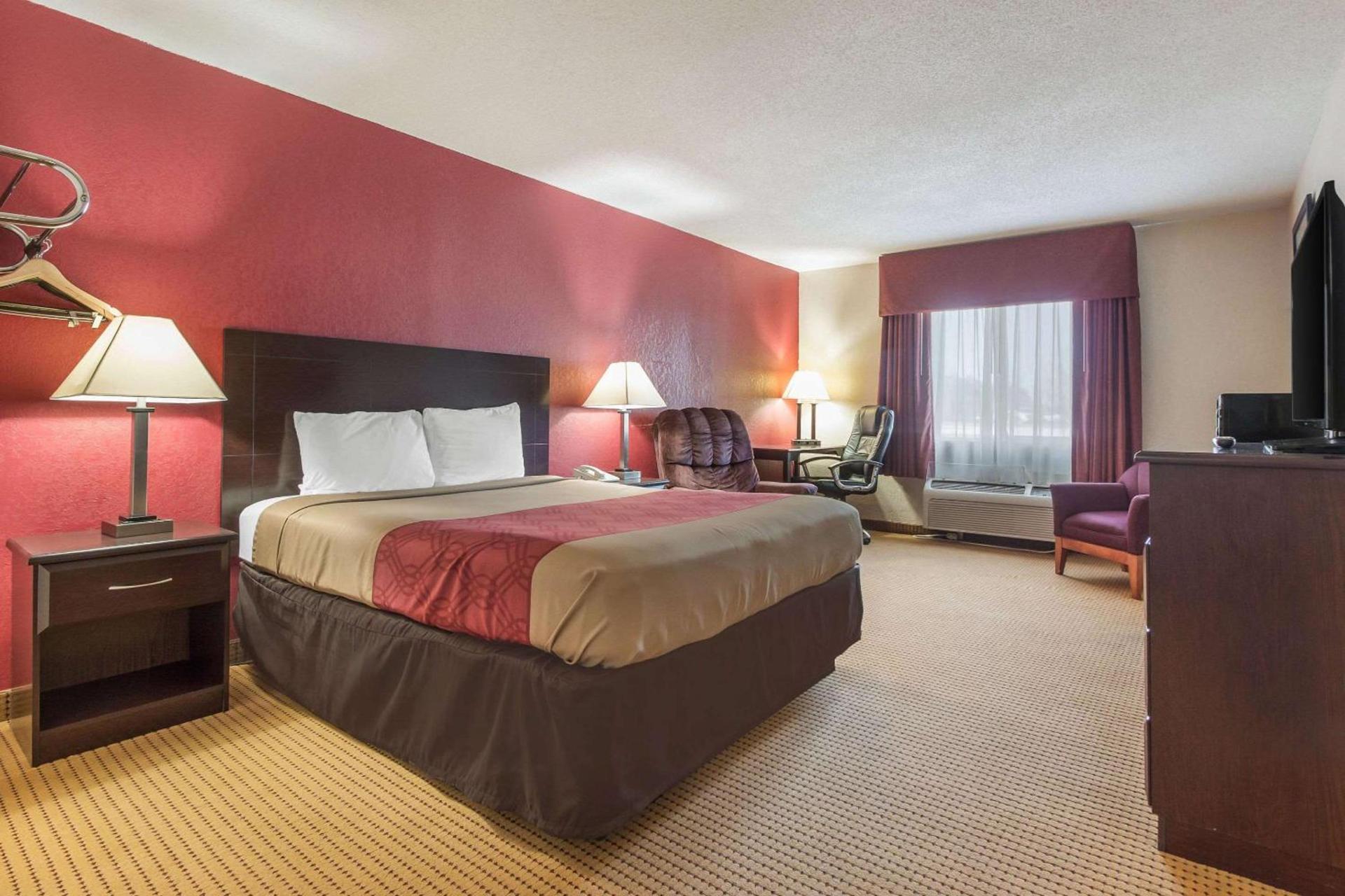 Econo Lodge Lexington photo 11