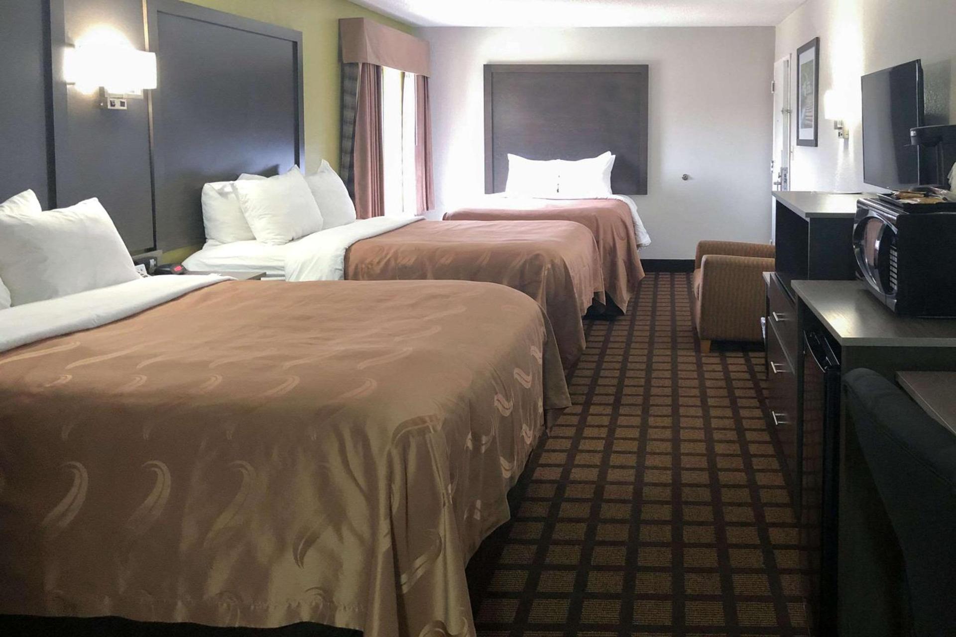 Quality Inn Raeford photo 22