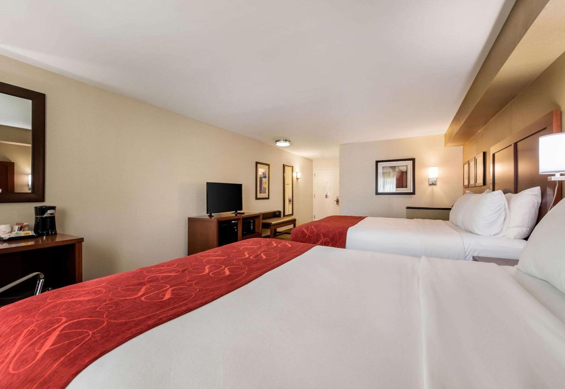 Comfort Suites Atlantic City North photo 11