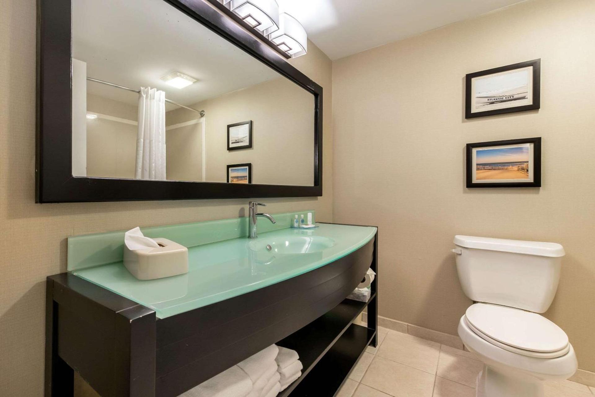 Comfort Suites Atlantic City North photo 19