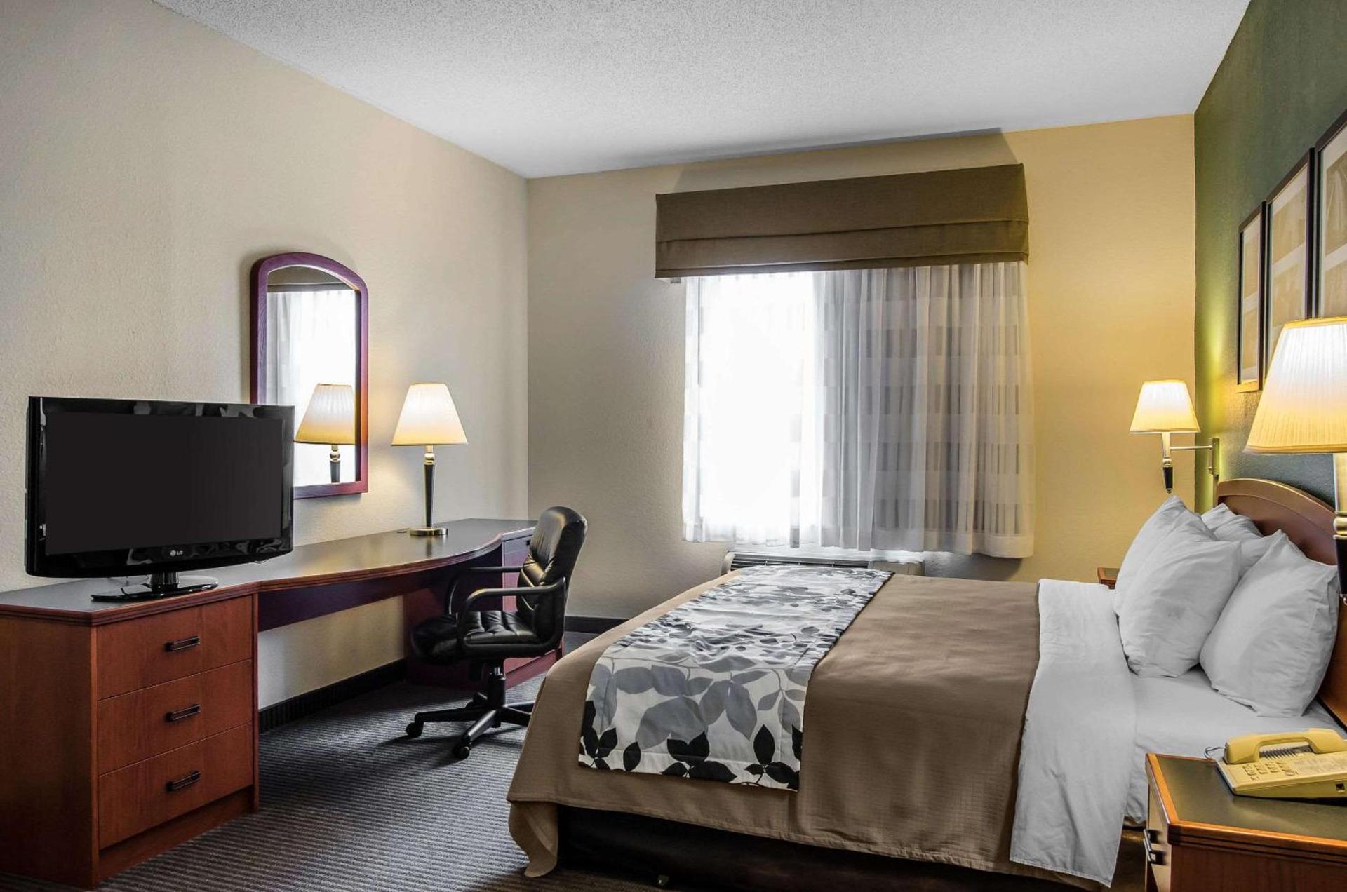 Sleep Inn & Suites Danville Hwy 58 photo 16