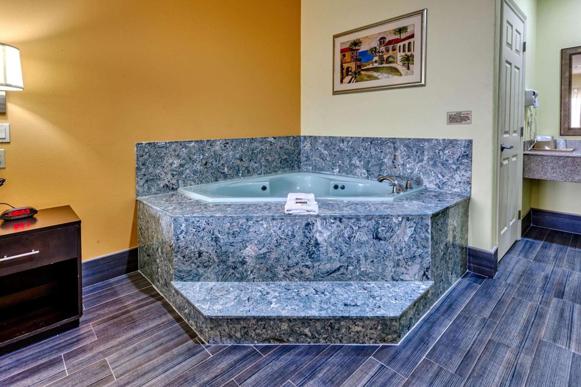 Quality Inn Brownsville photo 20