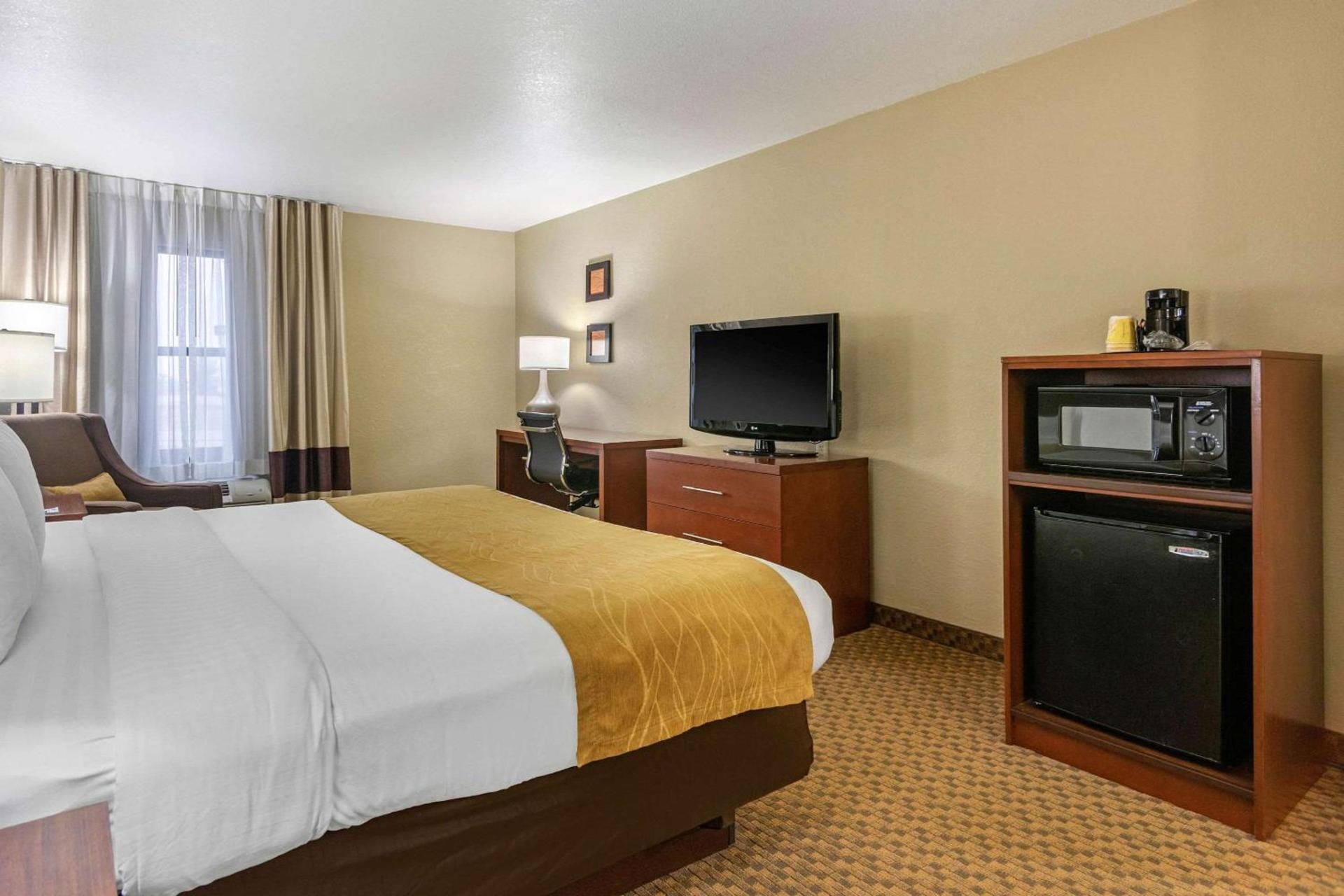 Comfort Inn & Suites Springfield I-44 photo 13
