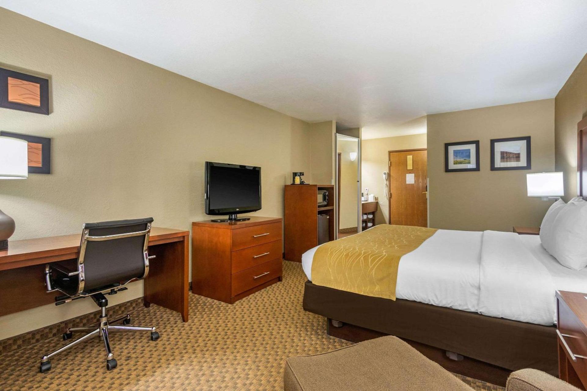 Comfort Inn & Suites Springfield I-44 photo 15