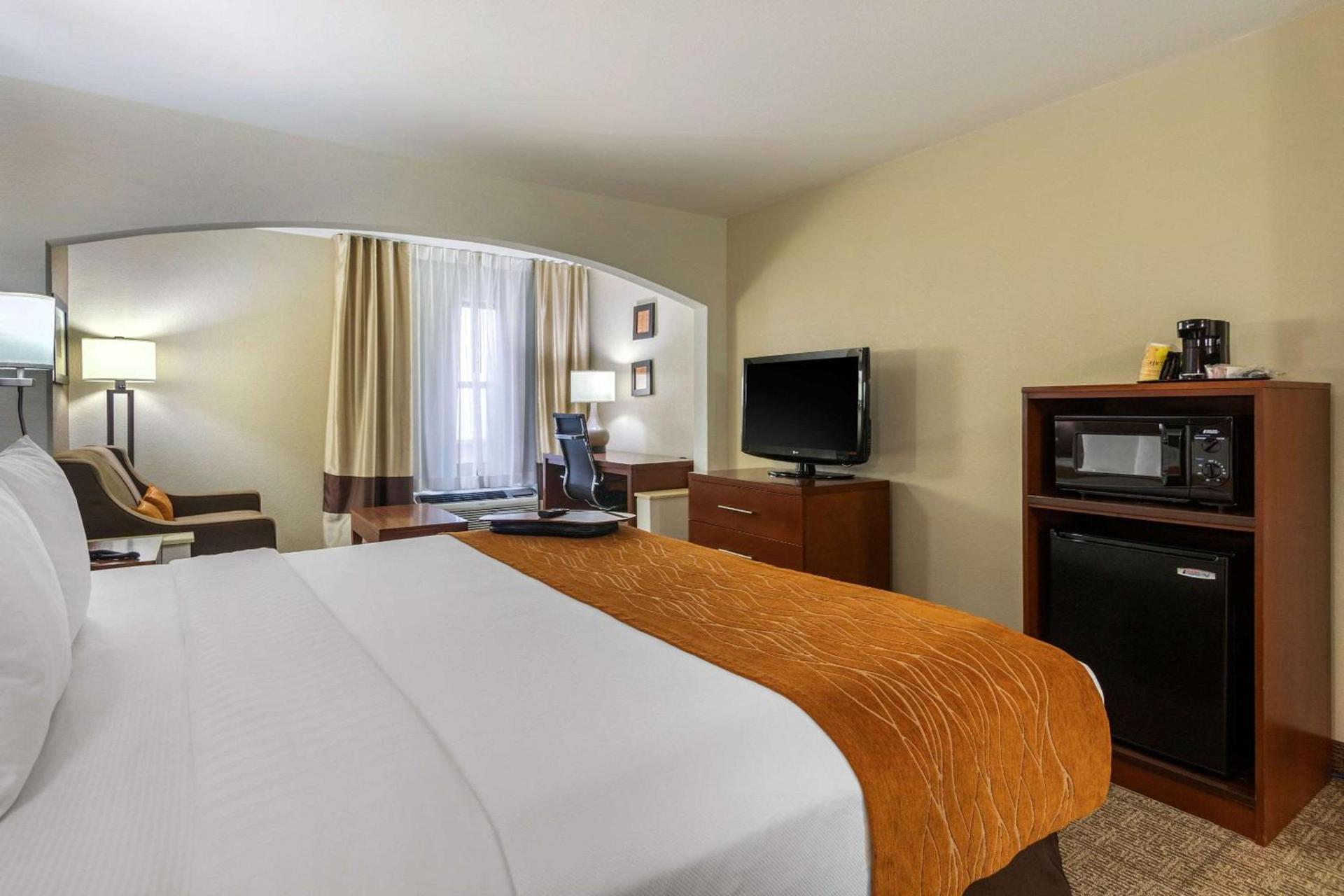 Comfort Inn & Suites Springfield I-44 photo 33