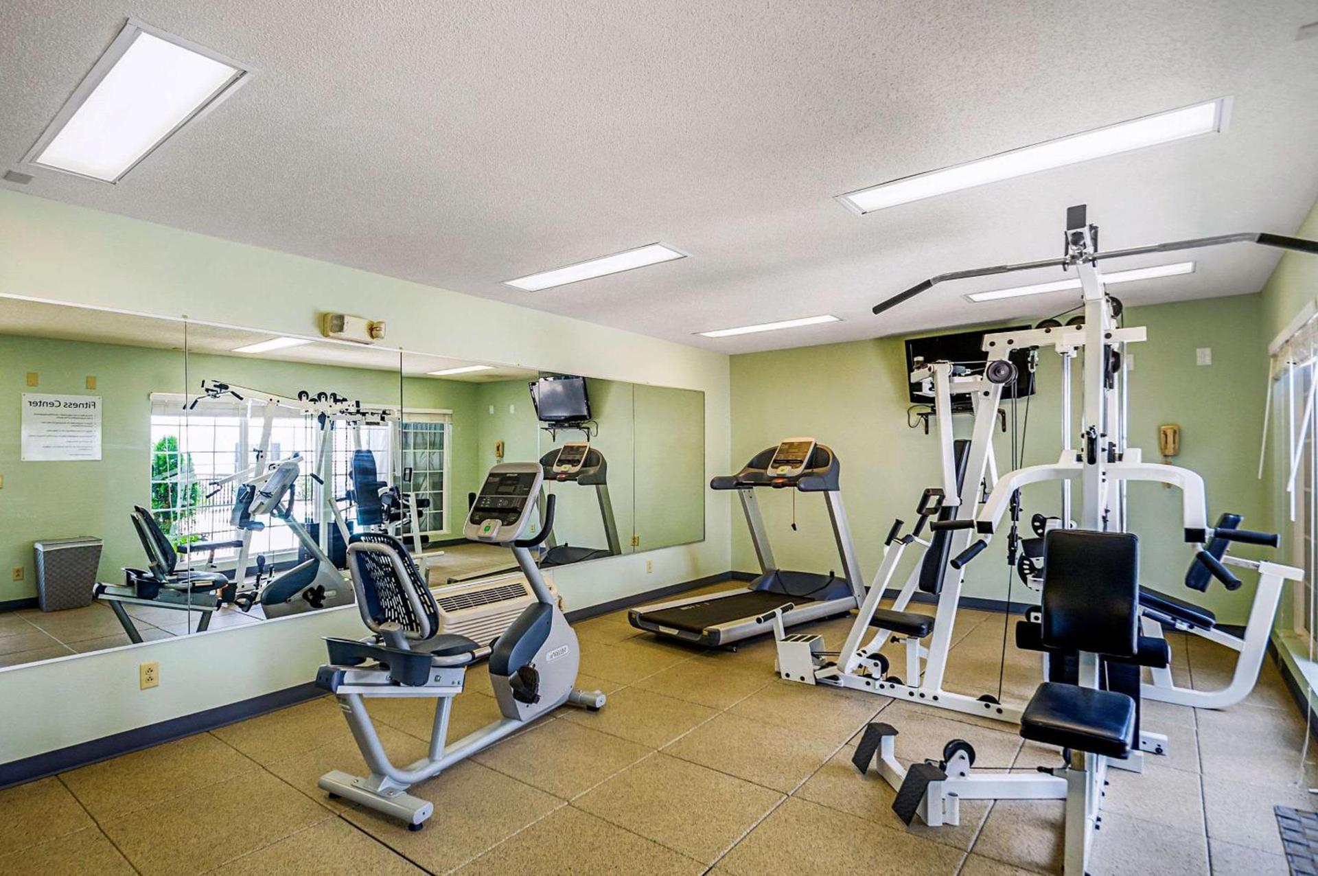 Quality Inn Harrisonburg I-81 photo 35