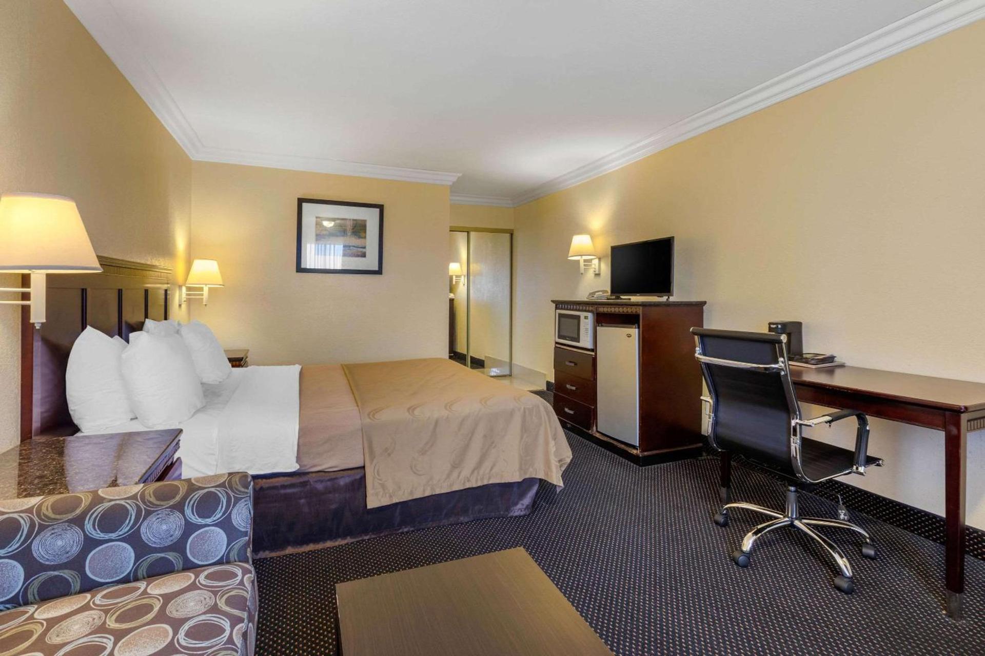 Quality Inn - Torrance Lomita photo 32