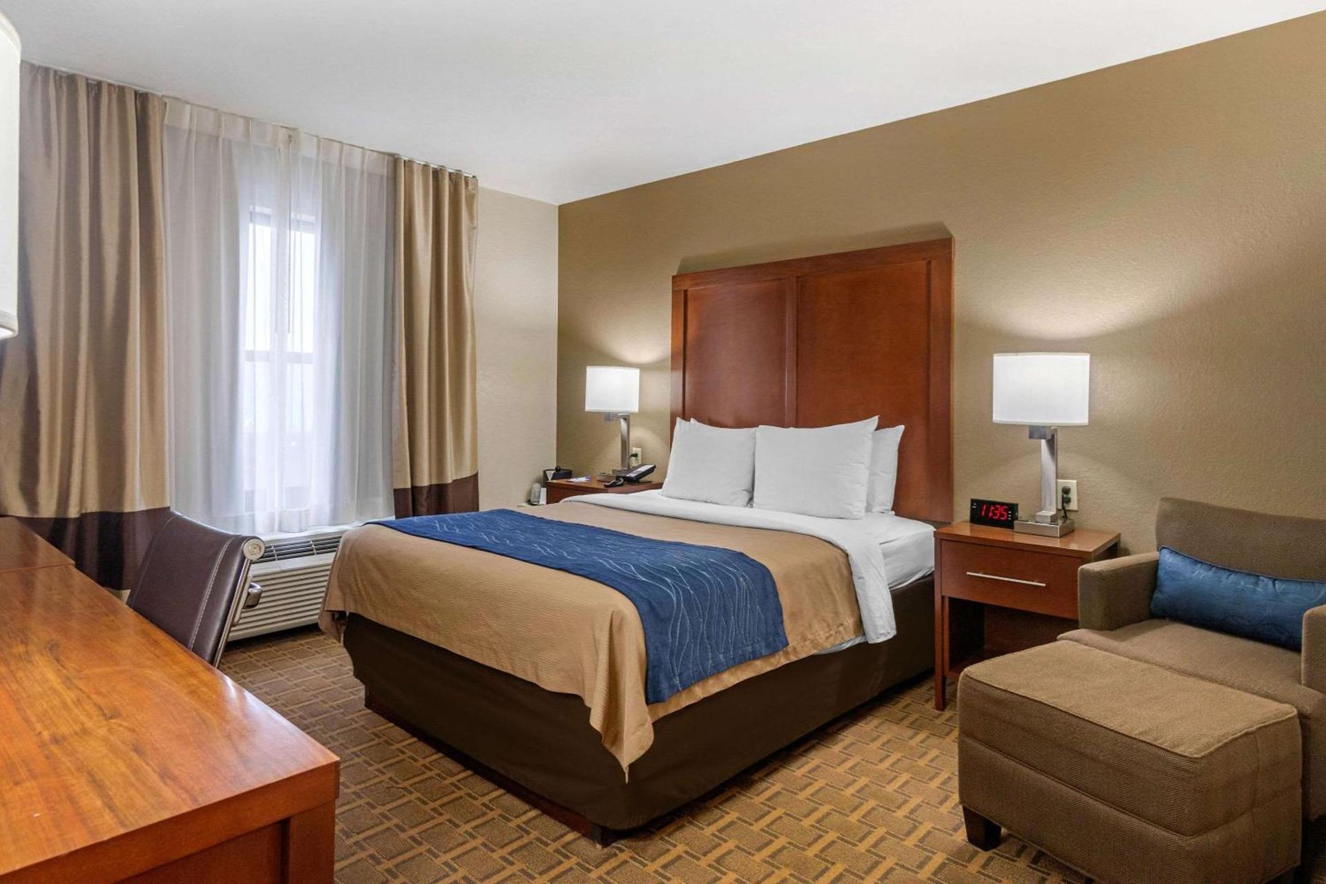 Comfort Inn & Suites Springfield I-44 photo 23