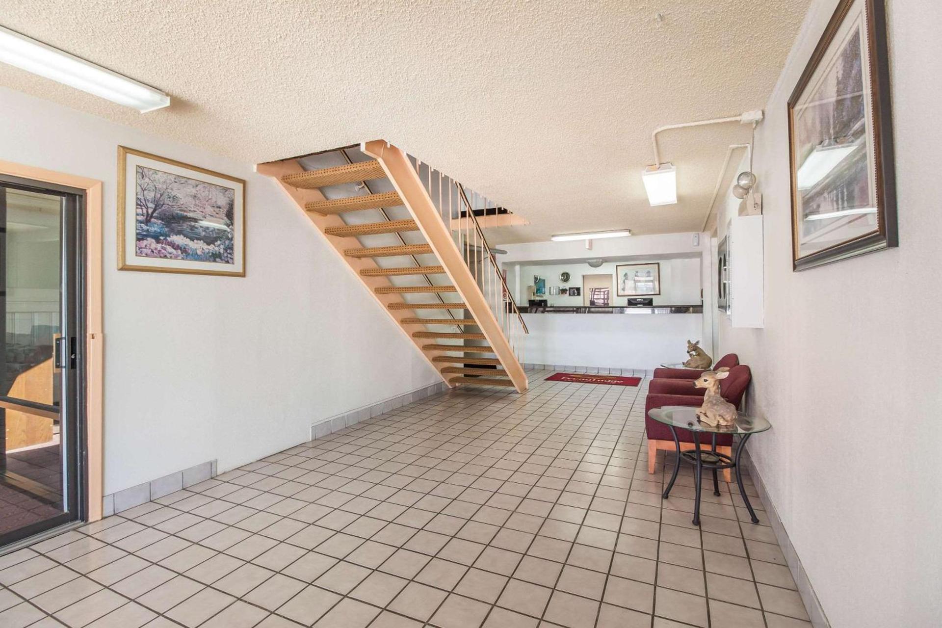 Econo Lodge Lexington photo 5