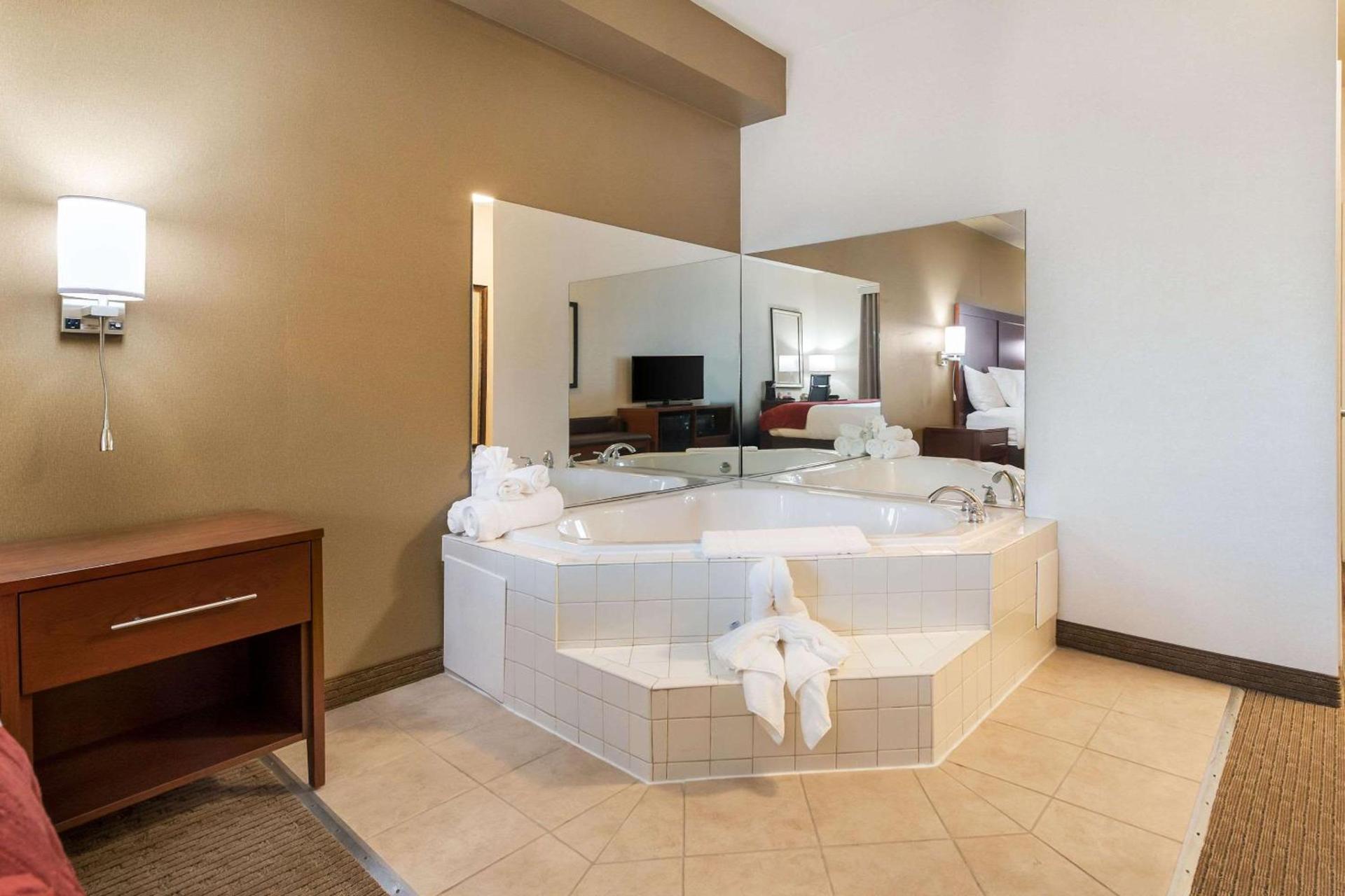 Comfort Suites Atlantic City North photo 10