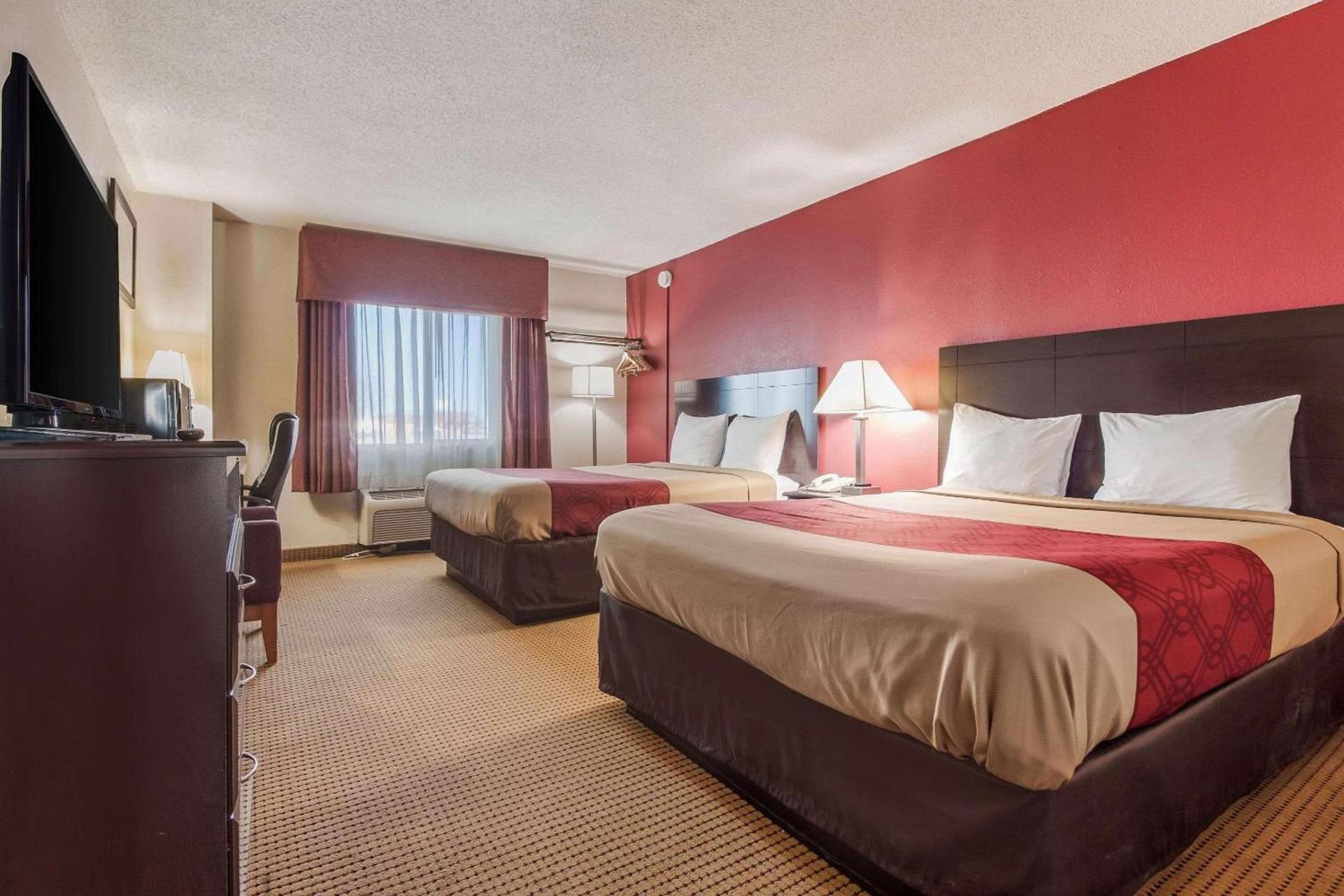 Econo Lodge Lexington photo 12