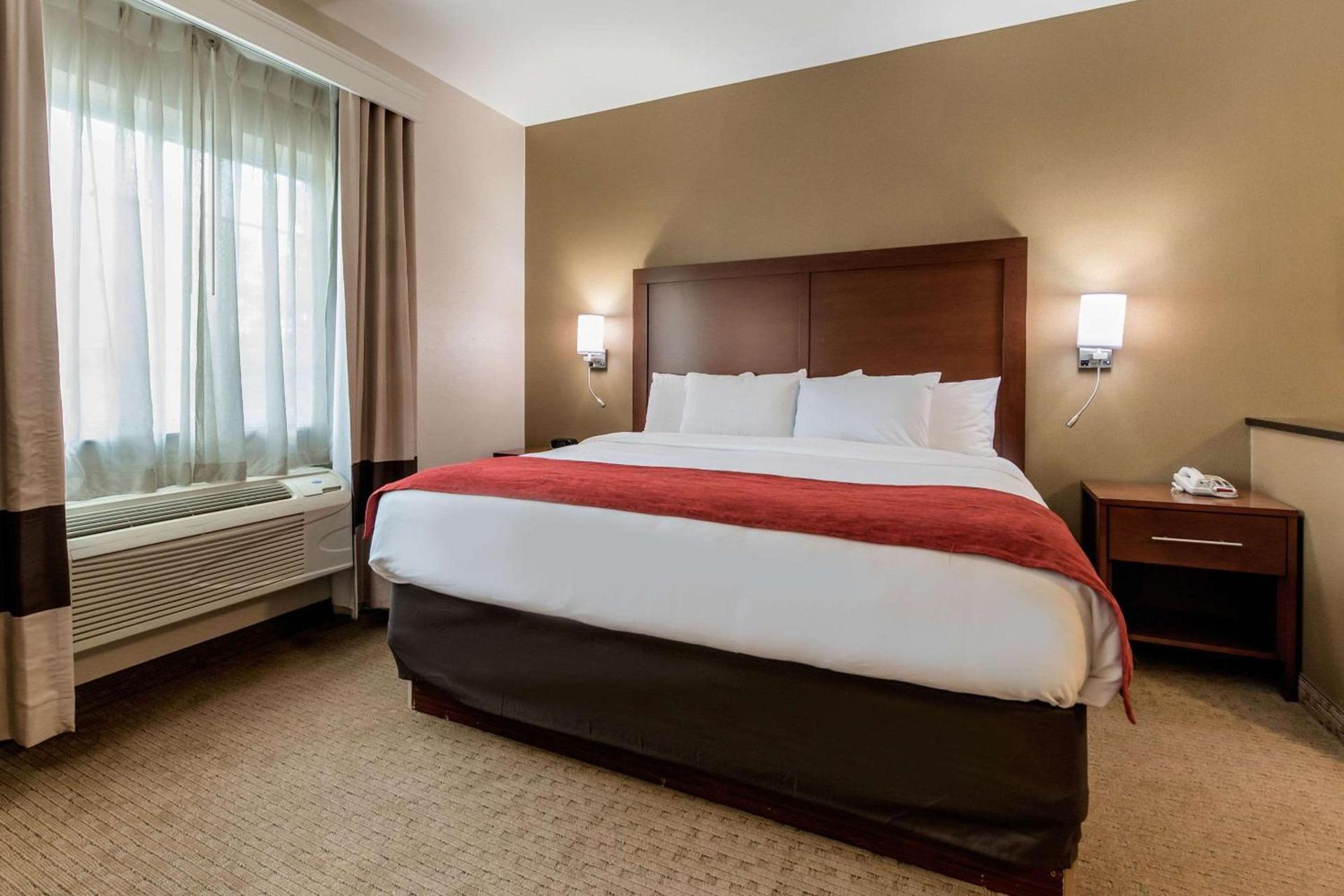 Comfort Suites Atlantic City North photo 23