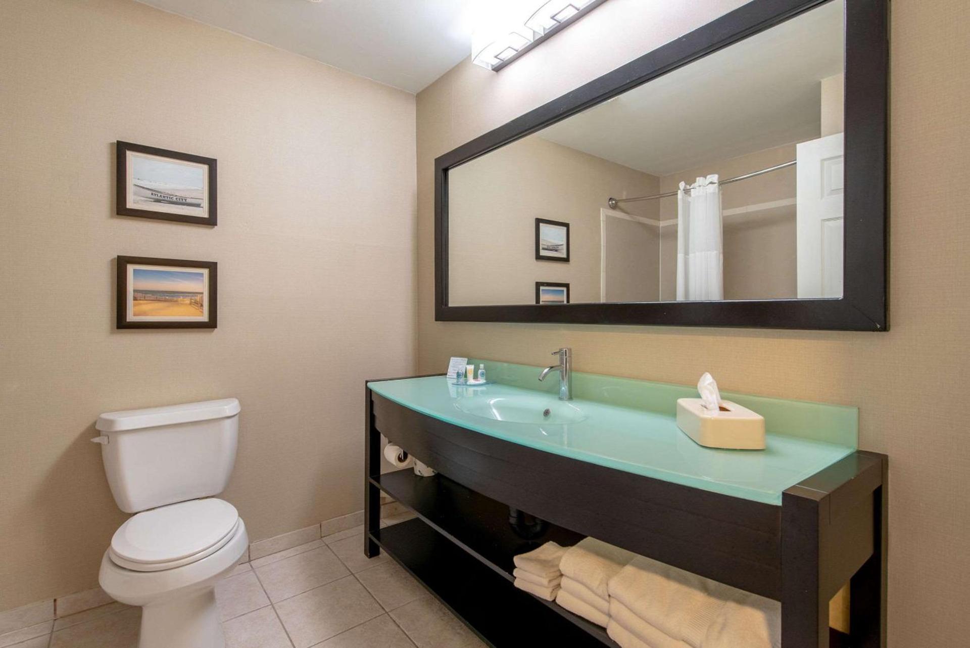 Comfort Suites Atlantic City North photo 20